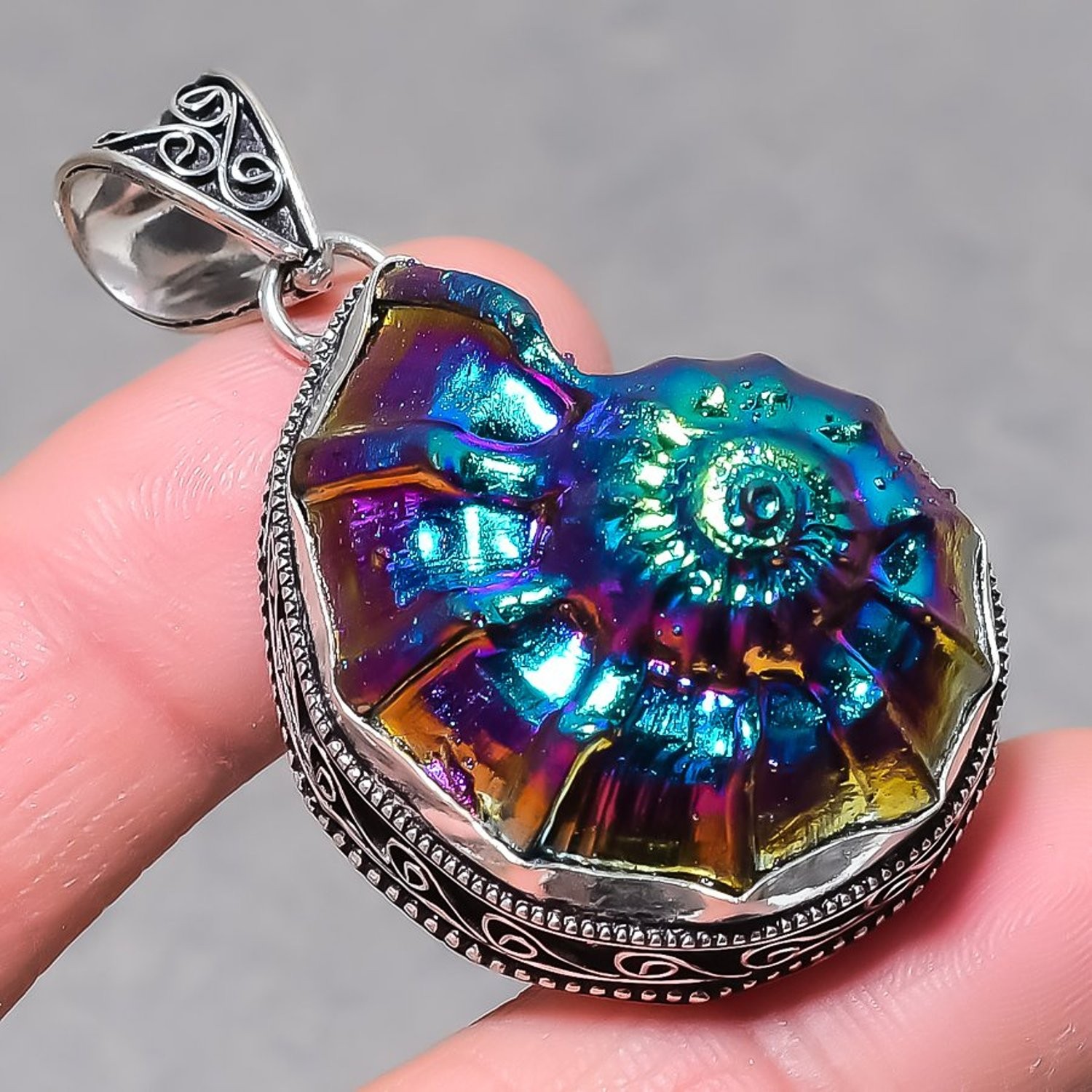 Ammolite Fossil Gemstone Pendant Handmade Beautiful Vintage Jewelry 2.3″ VP 3010