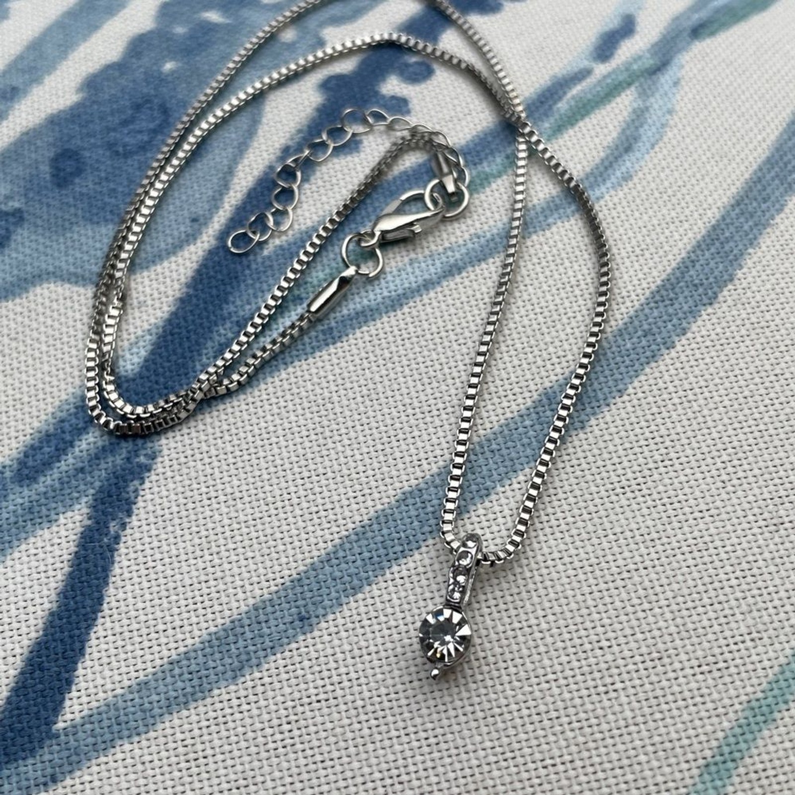 Beautiful Zircon drop pendant necklace 18 – 20 in. Chain new gift faux diamond
