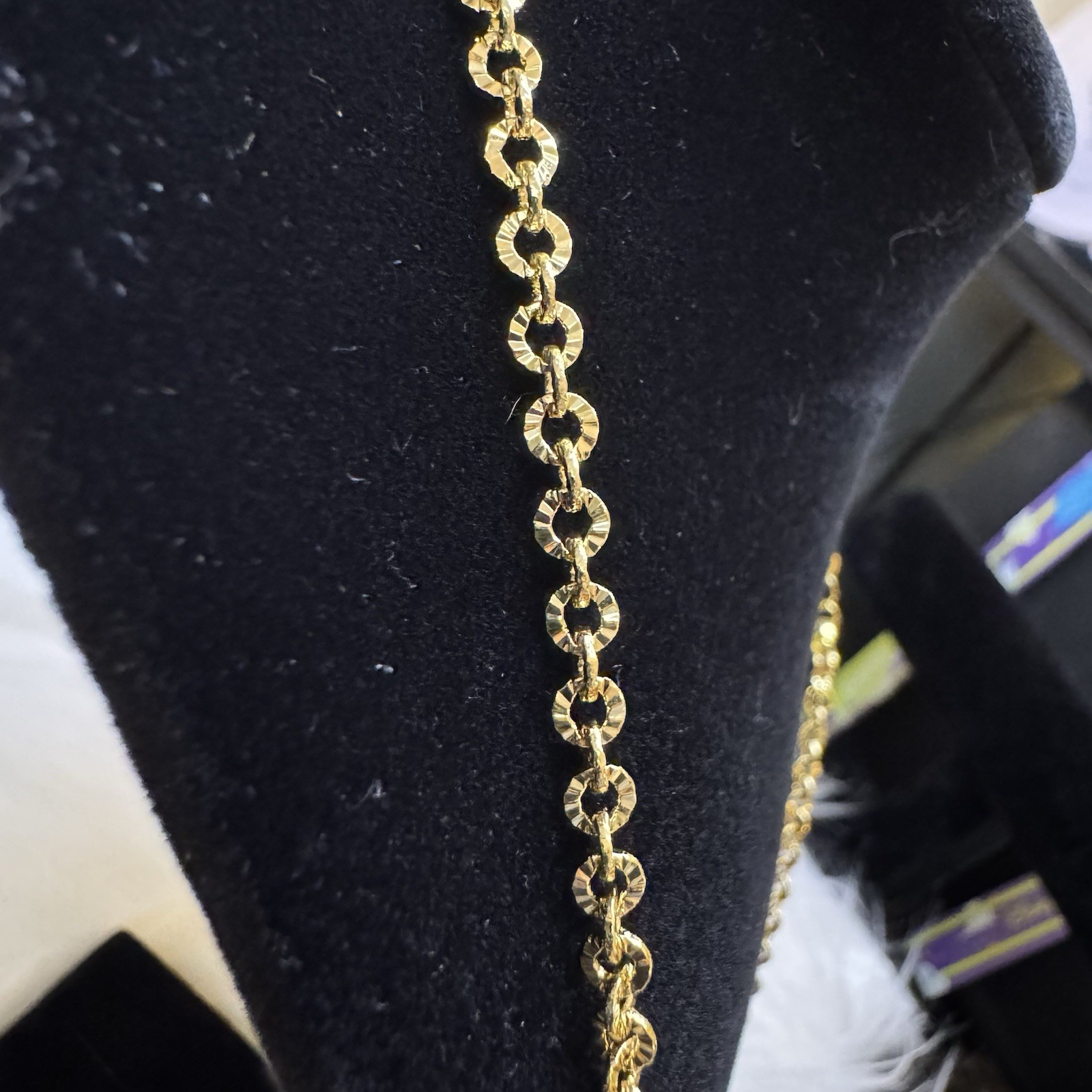 Vintage Necklace Monet Rolo Link Chain Diamond Cut 18K Gold Filled, 19in, 3.77mm