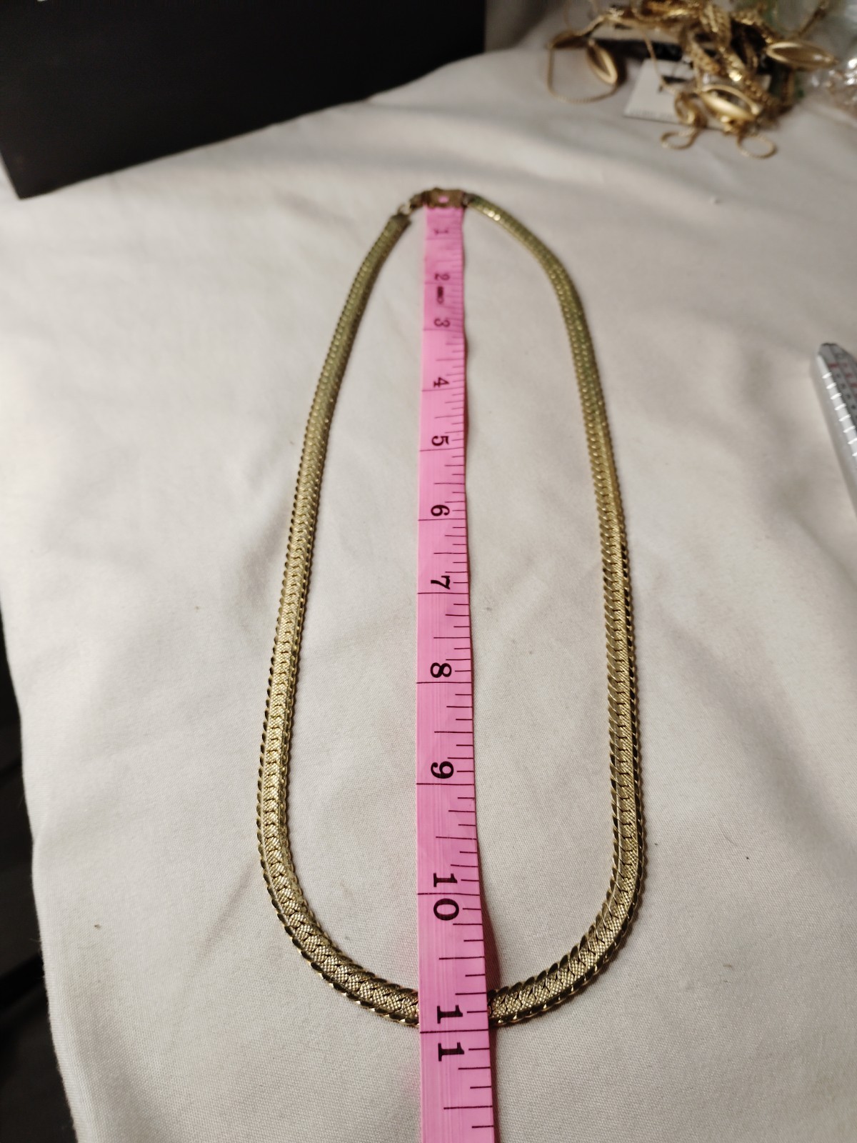 Gold Tone Herringbone Chain Necklace Lobster Clasp 19-24″