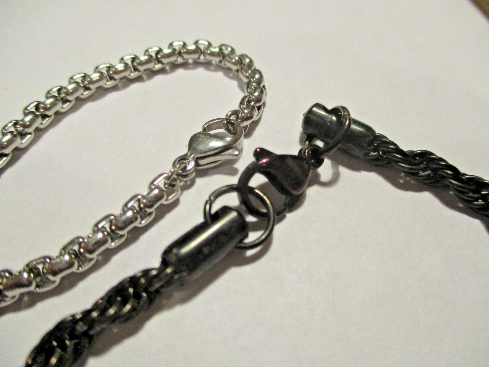 NOS STEEL BY DESIGN Conch Shell Pendant+2 Steel Chains (25″Silver +18″Black)