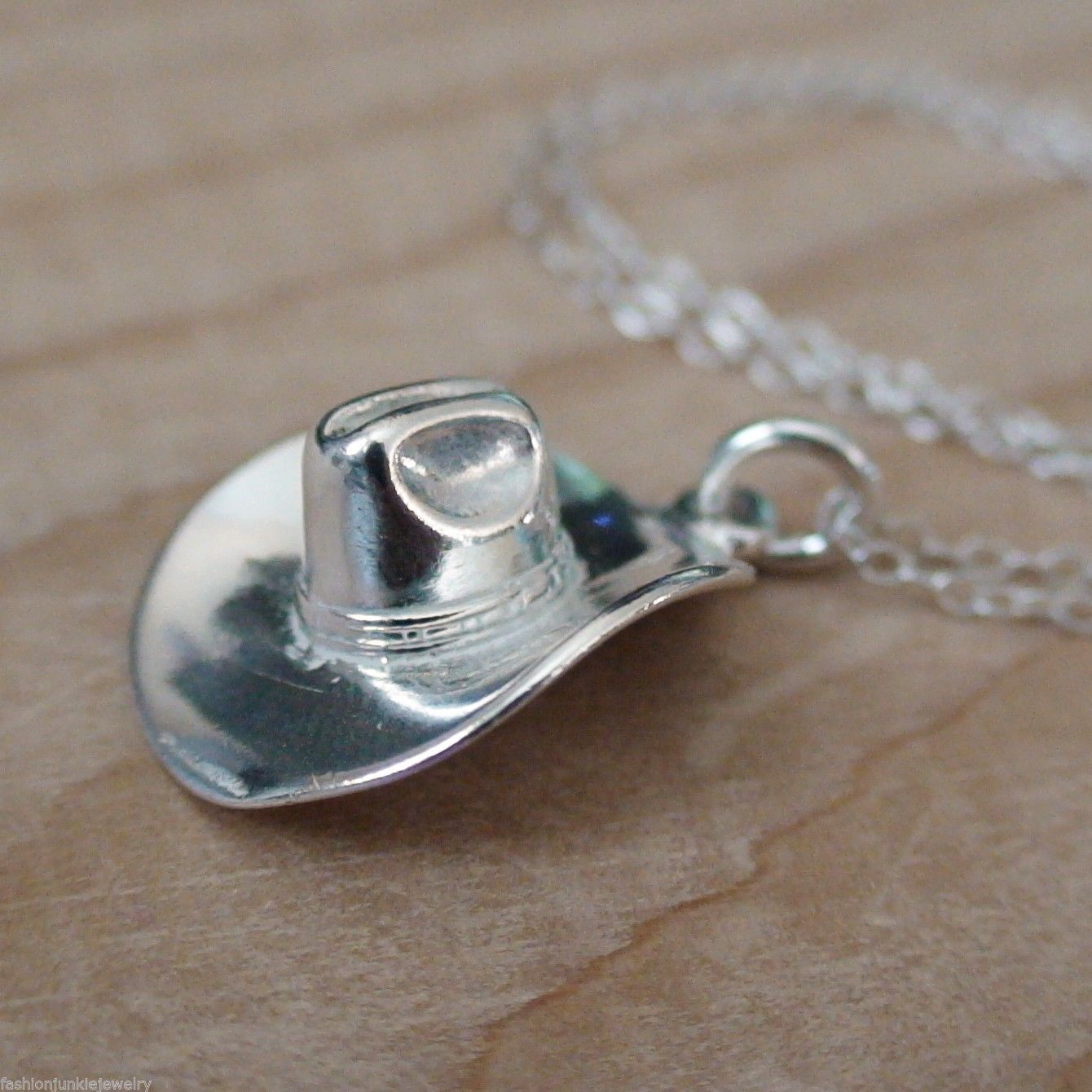Cowboy Hat Necklace – 925 Sterling Silver – Wild West Charm Cowgirl Pendant