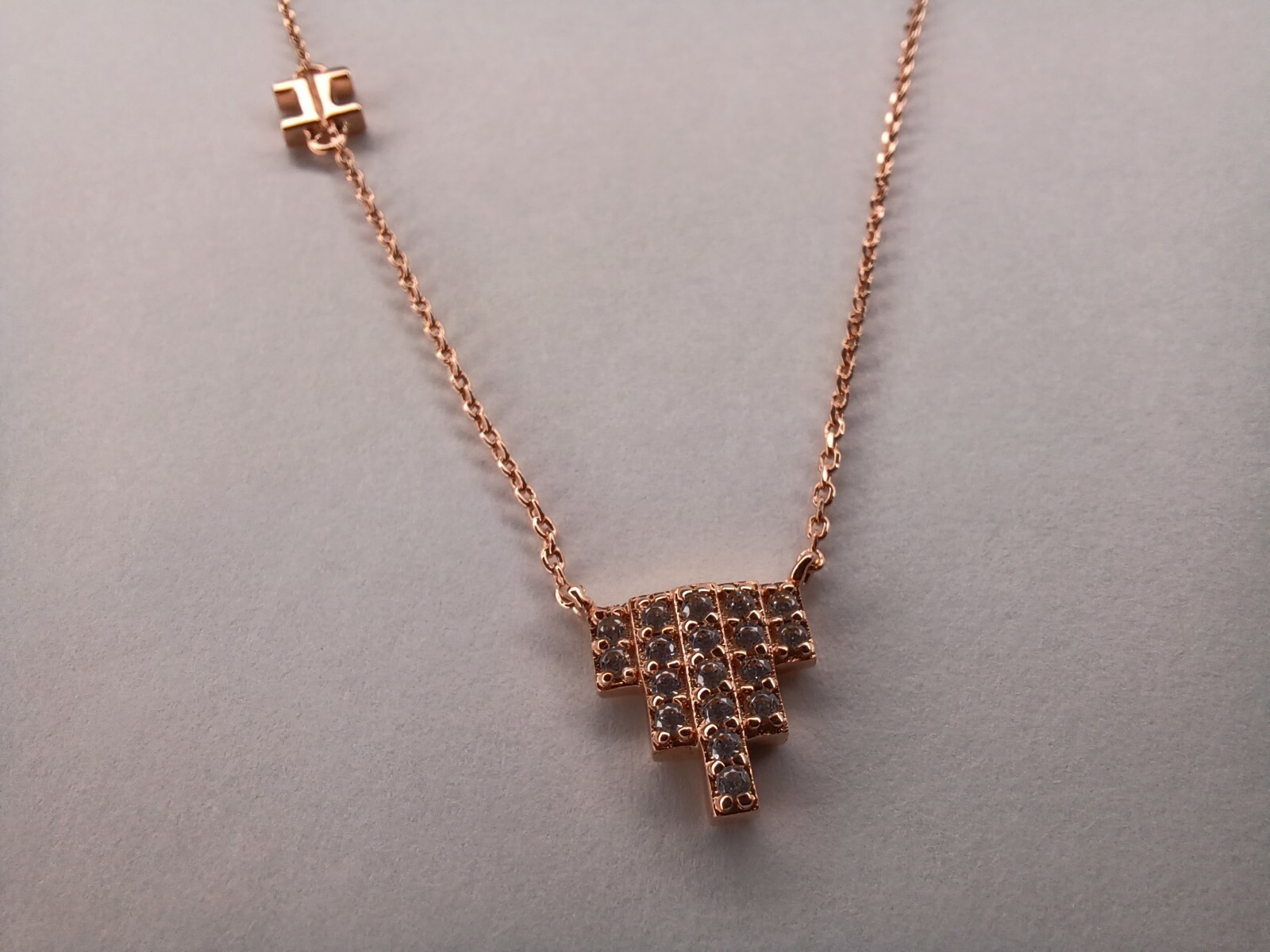 Rose Gold Tone 18 Inch Pendant Necklace