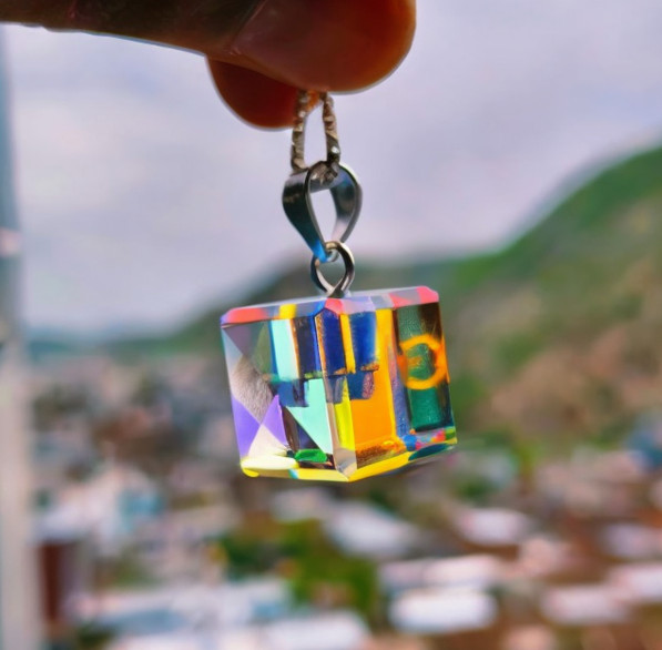 17 x 17 MM Cube Cut Rainbow Color Mystic Topaz Pendant Sliver Jewelry With Chain