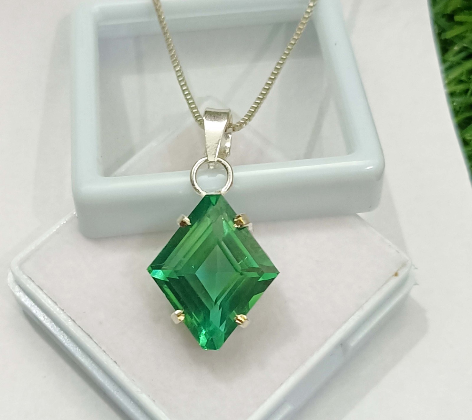 29.15 Ct Natural Green Sapphire Fancy Gemstone Pendant Sterling Silver Jewelry