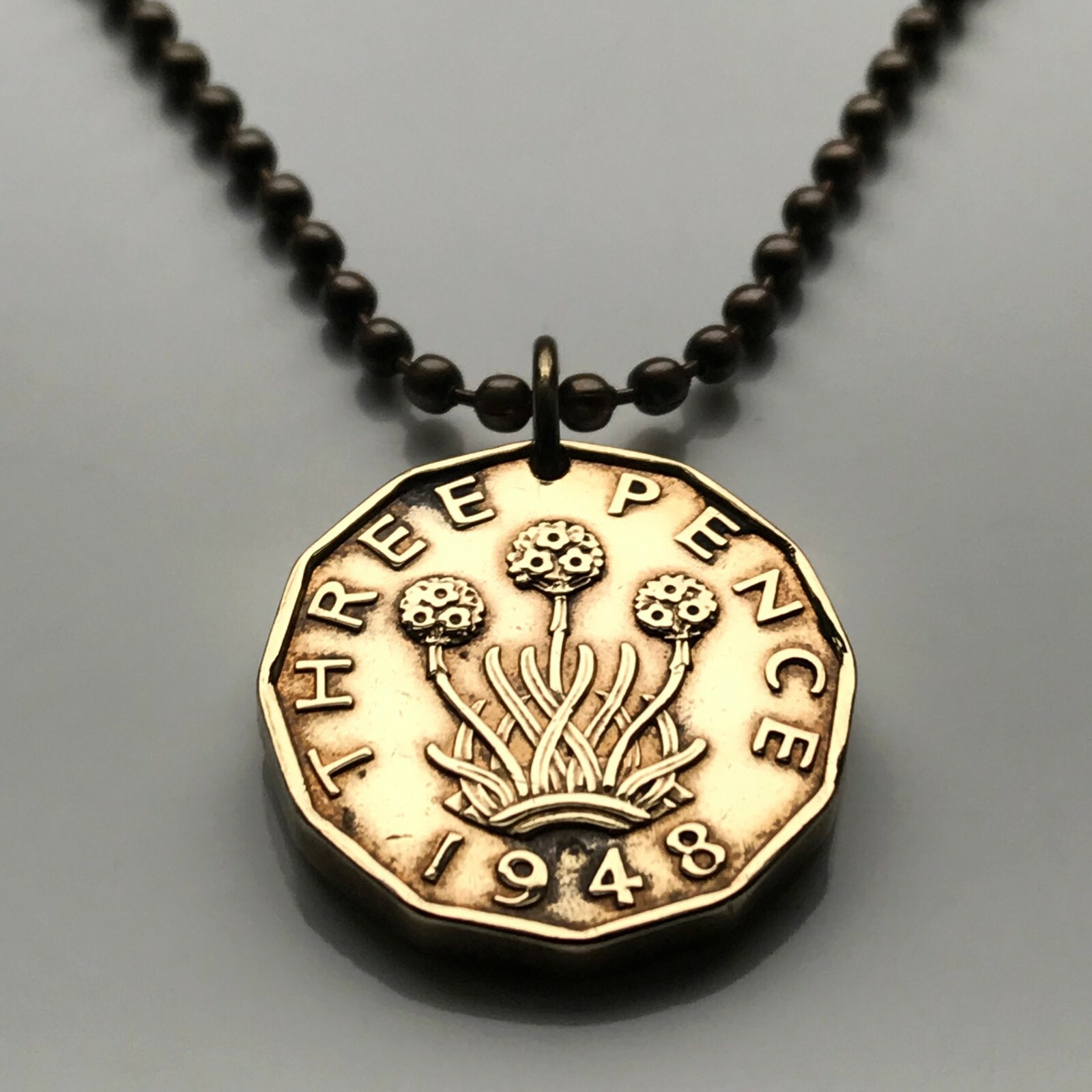 United Kingdom 3 Pence coin pendant thrift plant flower London Manchester 000145