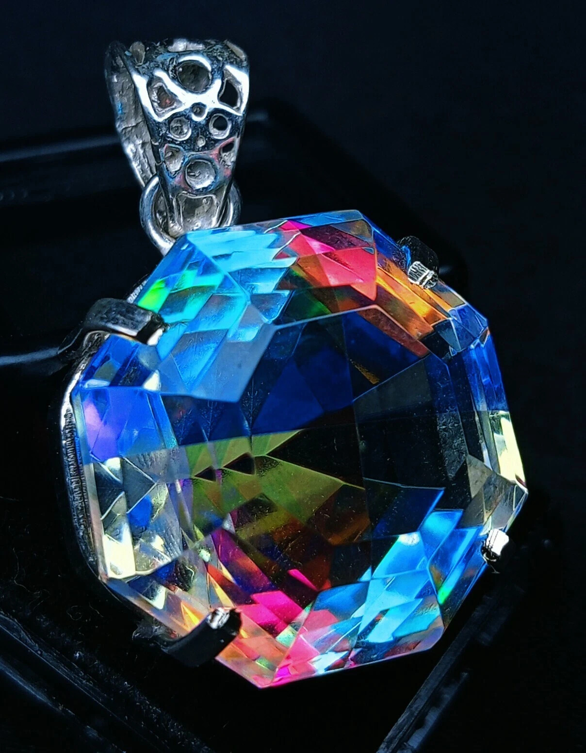 Natural Mystic Topaz Fancy Cut 78-80 Ct Loose Gemstone Pendant EGL Certified