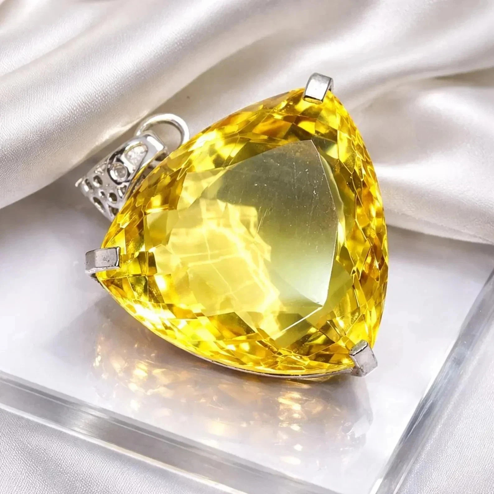 55 CT+ Flawless Yellow Topaz Pendant 925 Sterling Silver Plated Handmade Jewelry