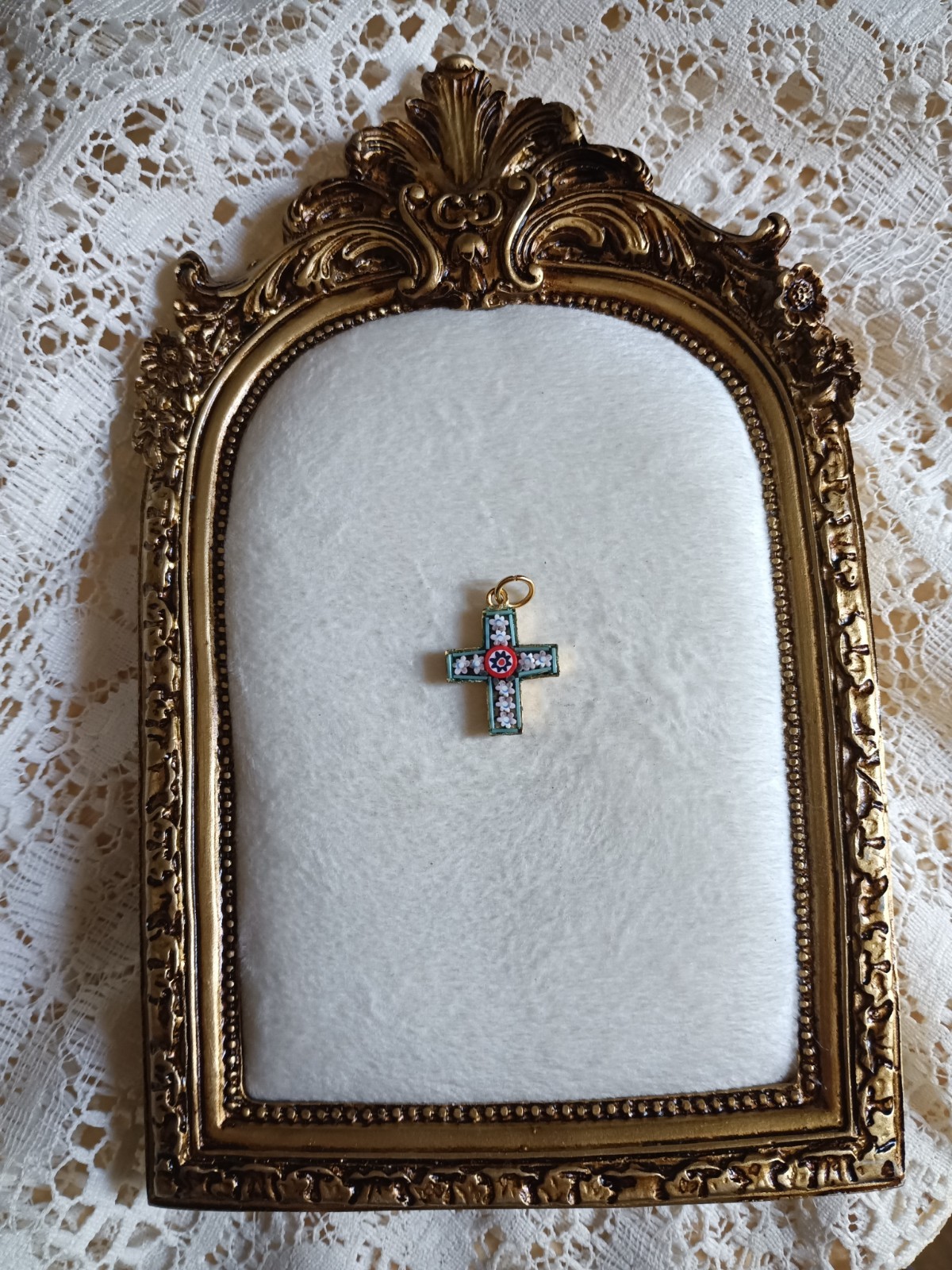 vintage signed Italy Gold Tone Enamel Cross Charm Pendant Religious No Stone