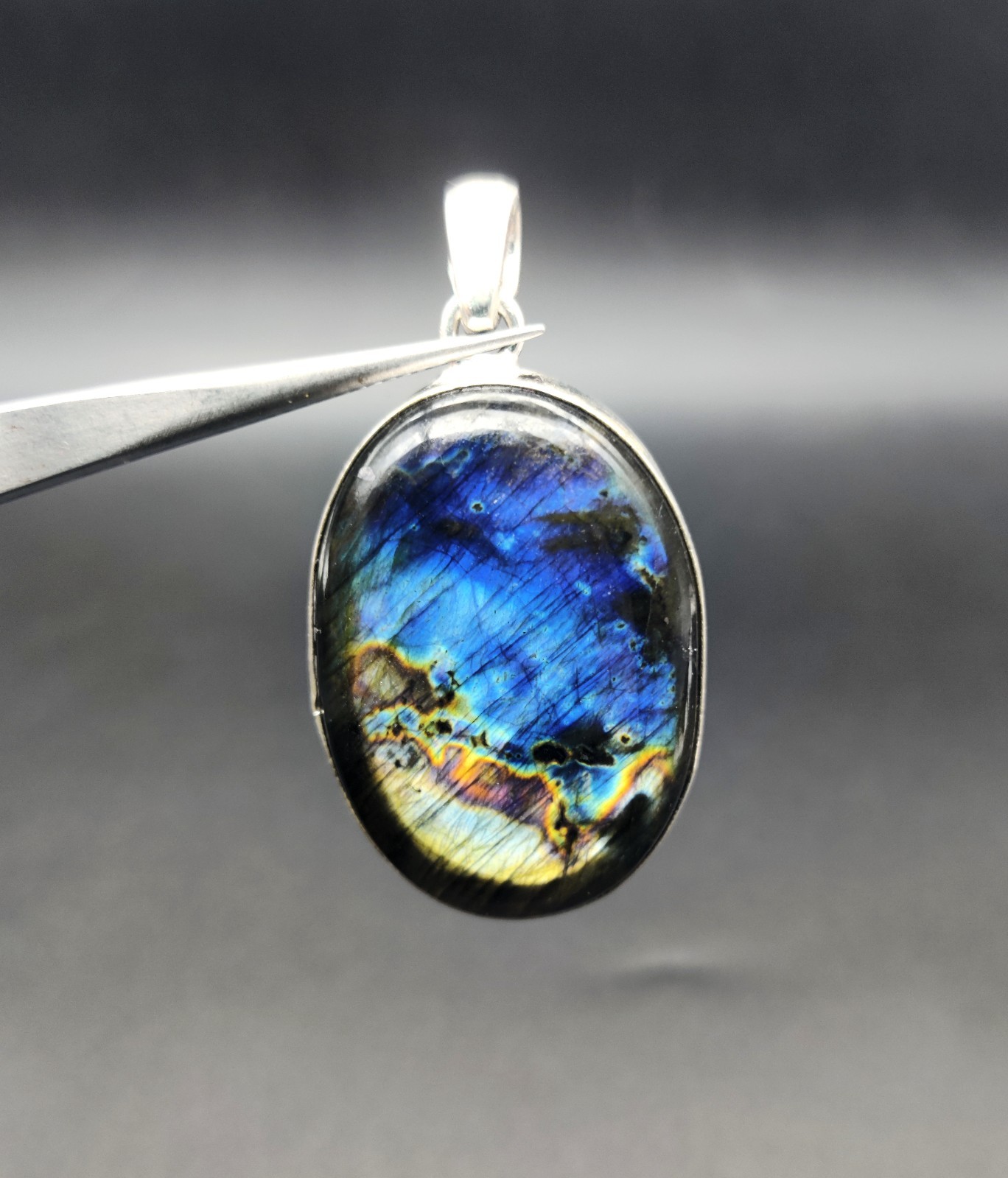 Amazing Labradorite Pendant 925 Sterling Silver pendant Handmade Jewellery