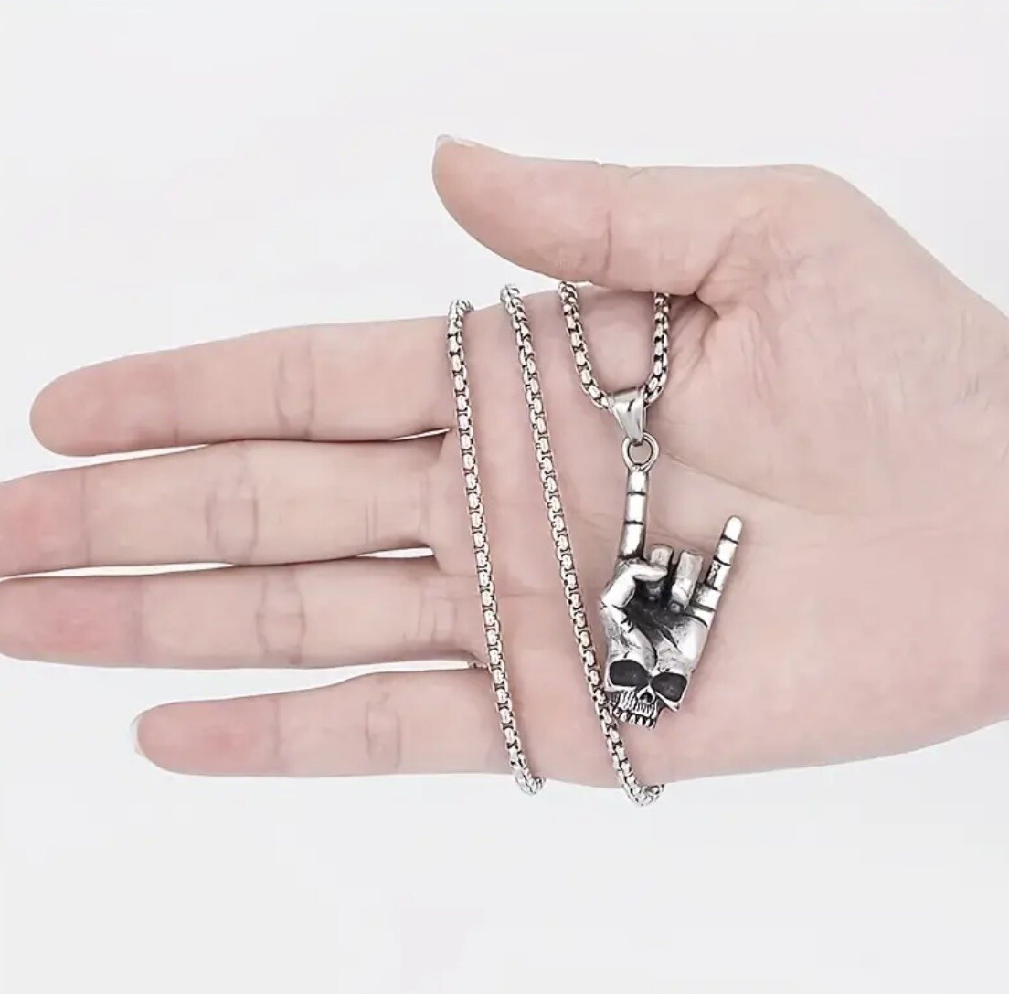 Men’s Gothic Punk Stainless Steel Necklace with Skull Pendant, 60cm Long