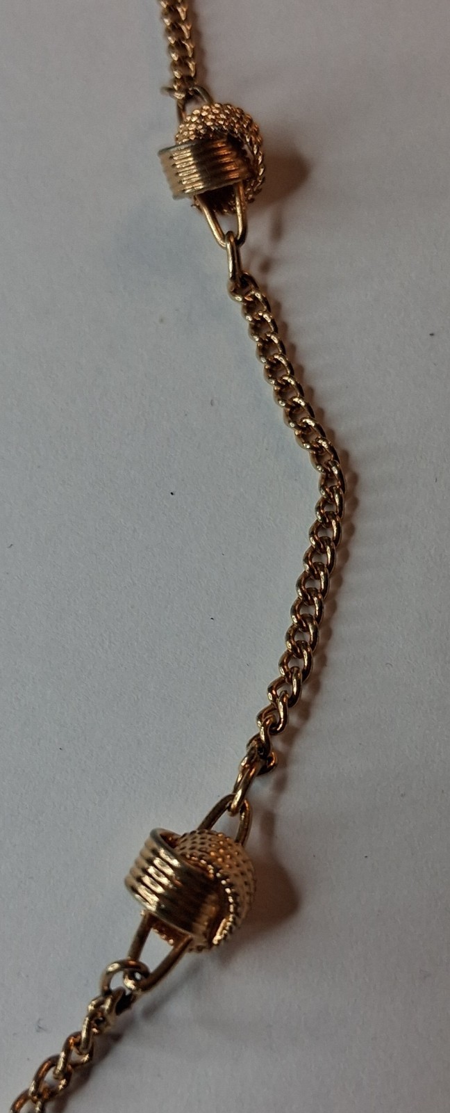 Avon Gold Tone Station Cable Chain Necklace Spring Ring Signed 18in