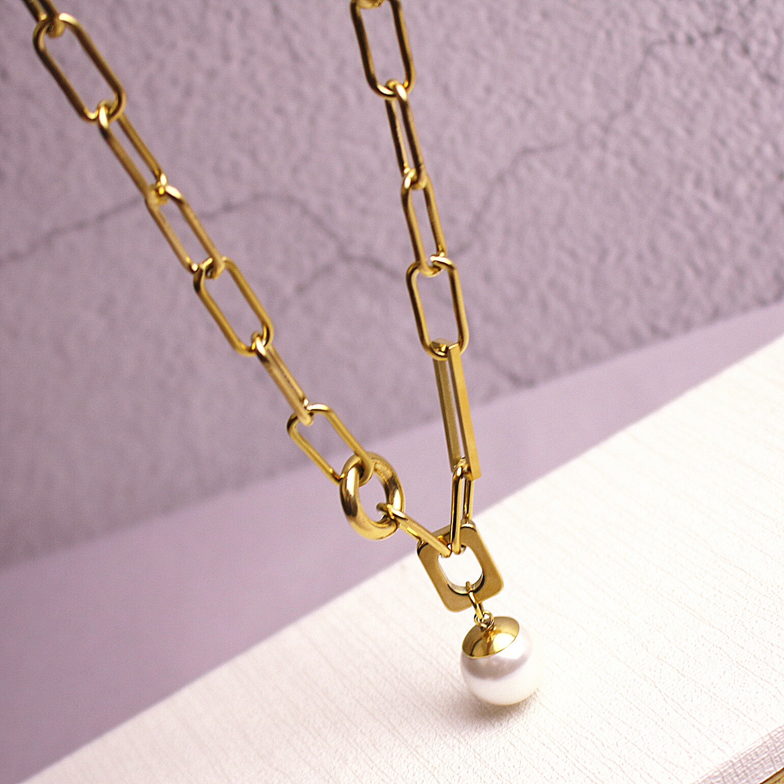 Woman 18K Gold Plated Stainless Steel Pearl Round Charm Rolo Link Chain Necklace