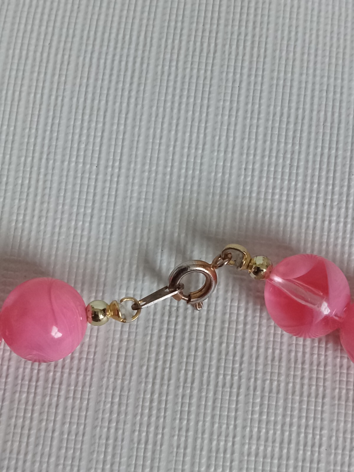 Transparent Bubblegum Pink Round Acrylic Beaded Single Strand Statement Necklace