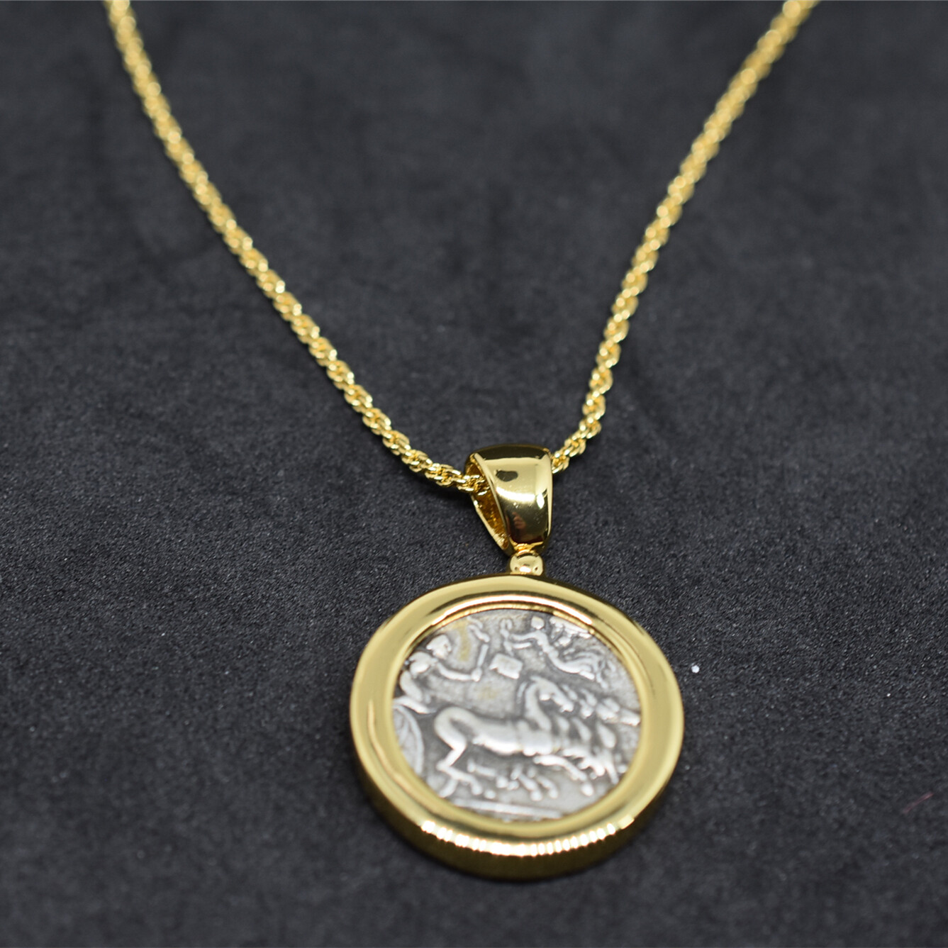 Retro Coins Ancient Roman Hunting Carriage/Ocean Goddess 2sided Pendant Necklace