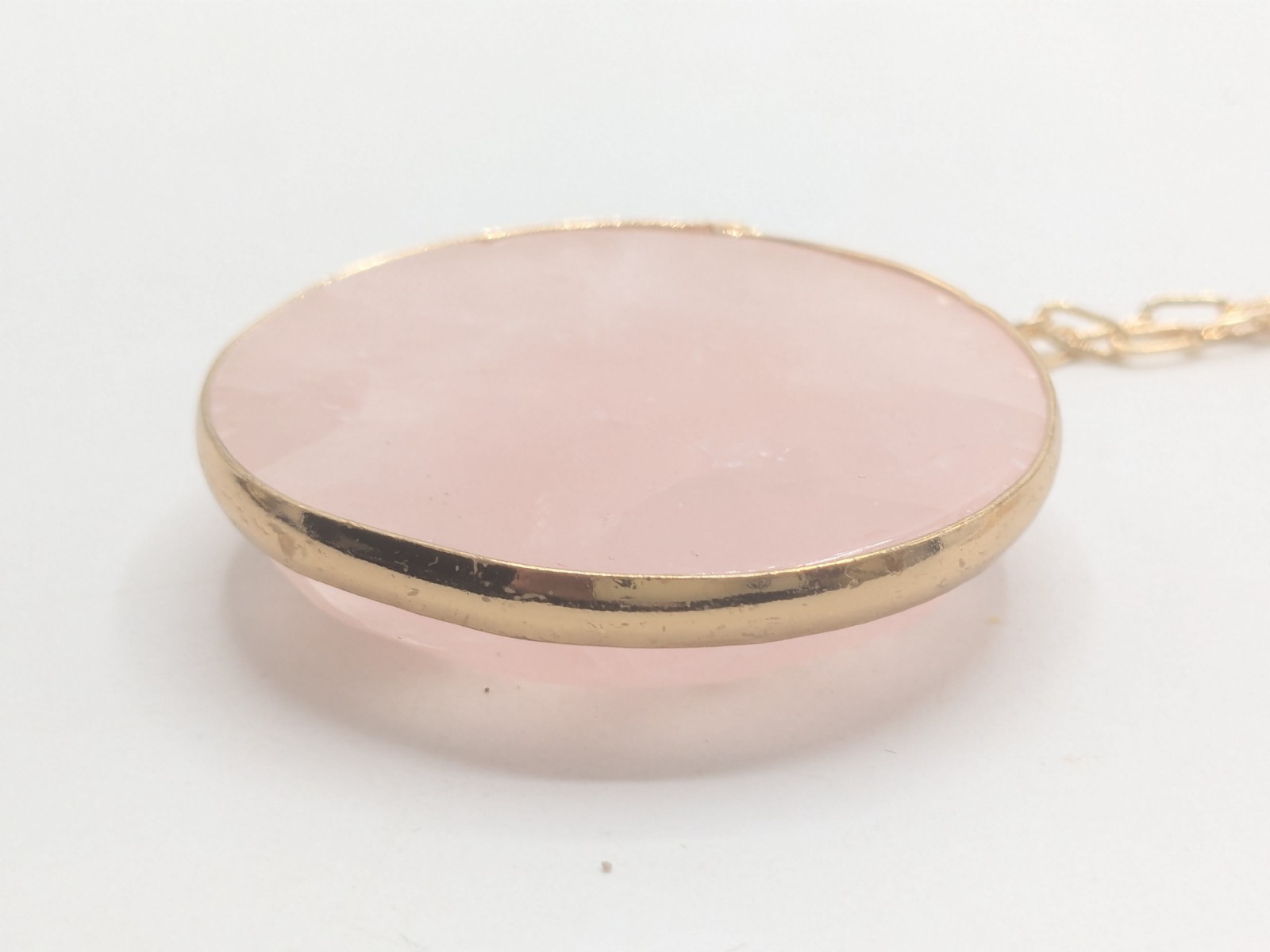 And Lovely Gold Tone Chain with Rose Quartz Pendant Necklace NWT