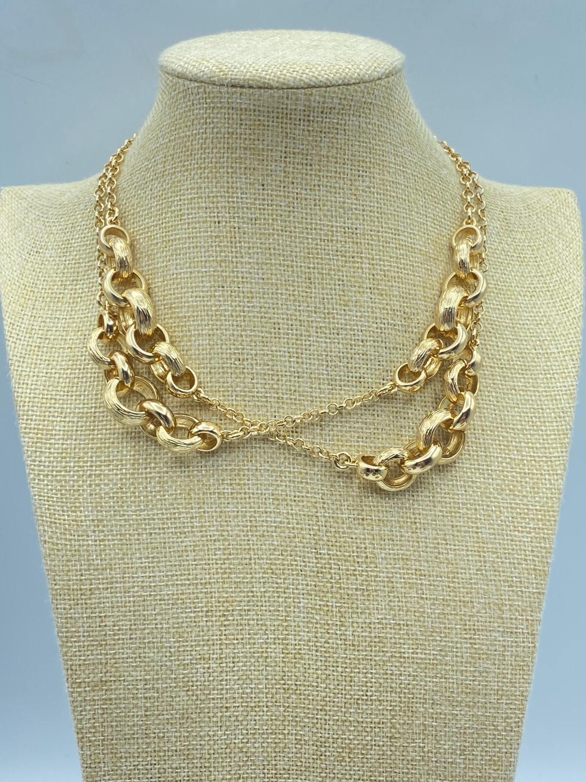Chunky Banana Republic Necklace In Polished and Textured Bright Gold Tone 32 In