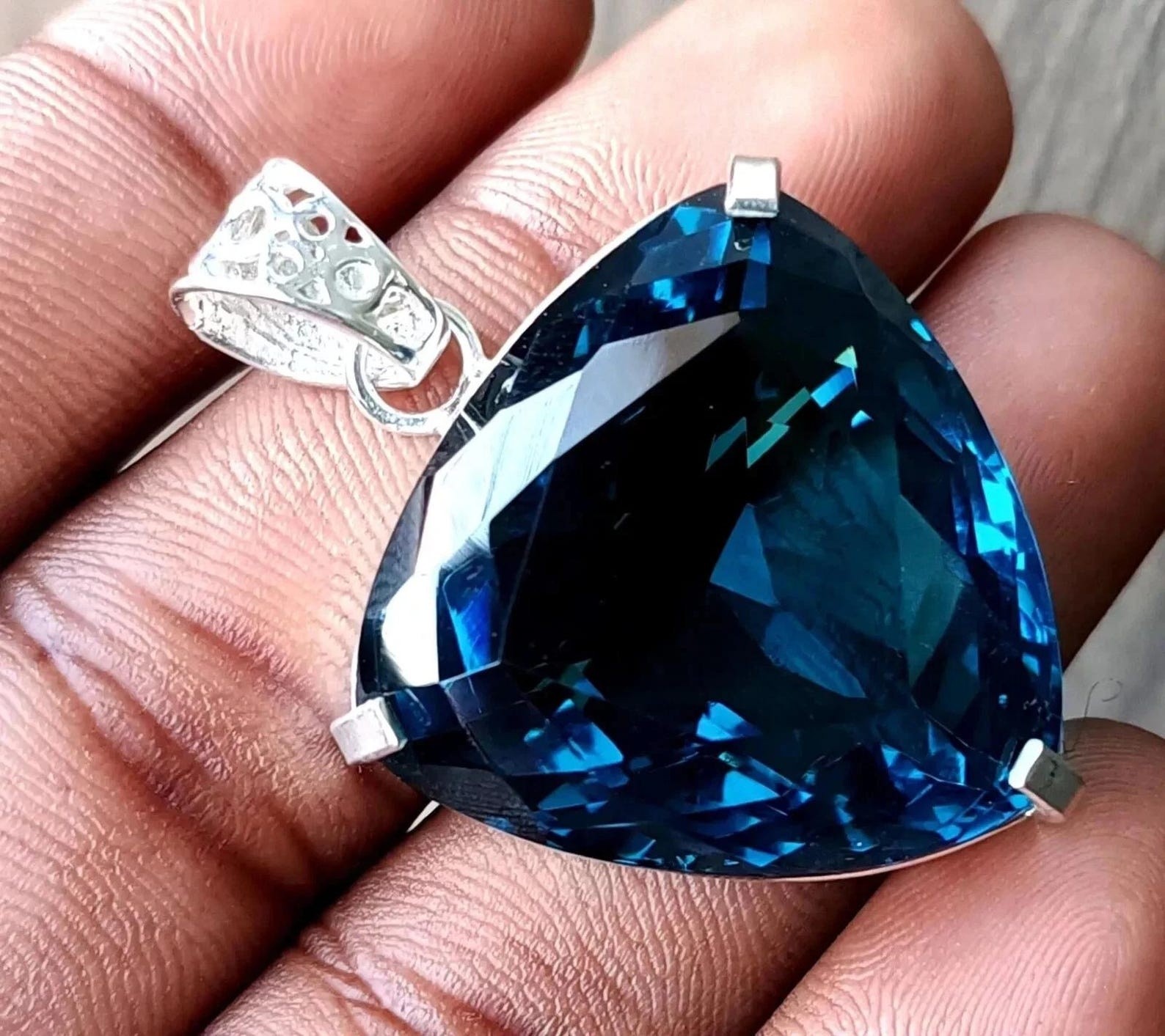 90.40 Ct Trillion Cut Blue Natural Topaz 925 Solid Silver Pendant Loose Gemstone
