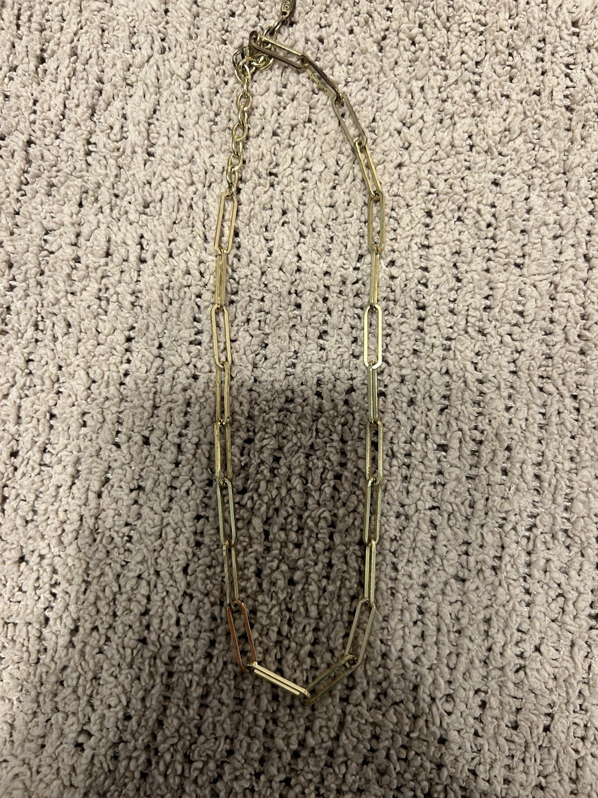 Gold Tone Oval Link Chain Style Necklace No Stones Fashion Jewelry Undated Era