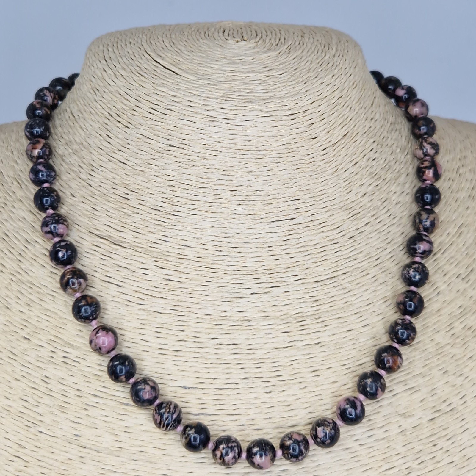 Rhodonite Beaded Necklace Black Lace Pattern Gemstone Healing 46cm Hand-knotted