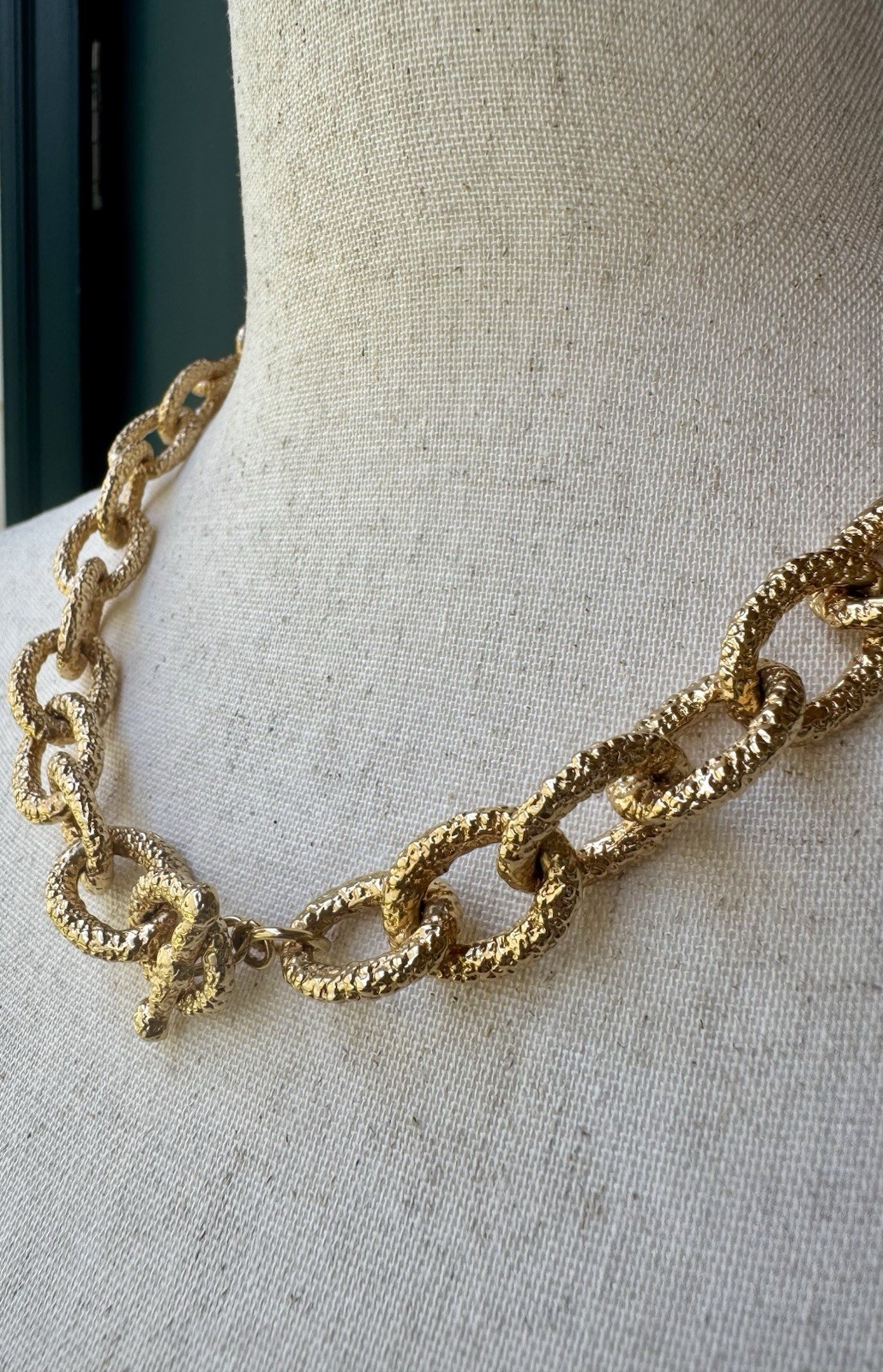 Gold Tone Textured Oval Link Chain Necklace Metal Toggle Closure