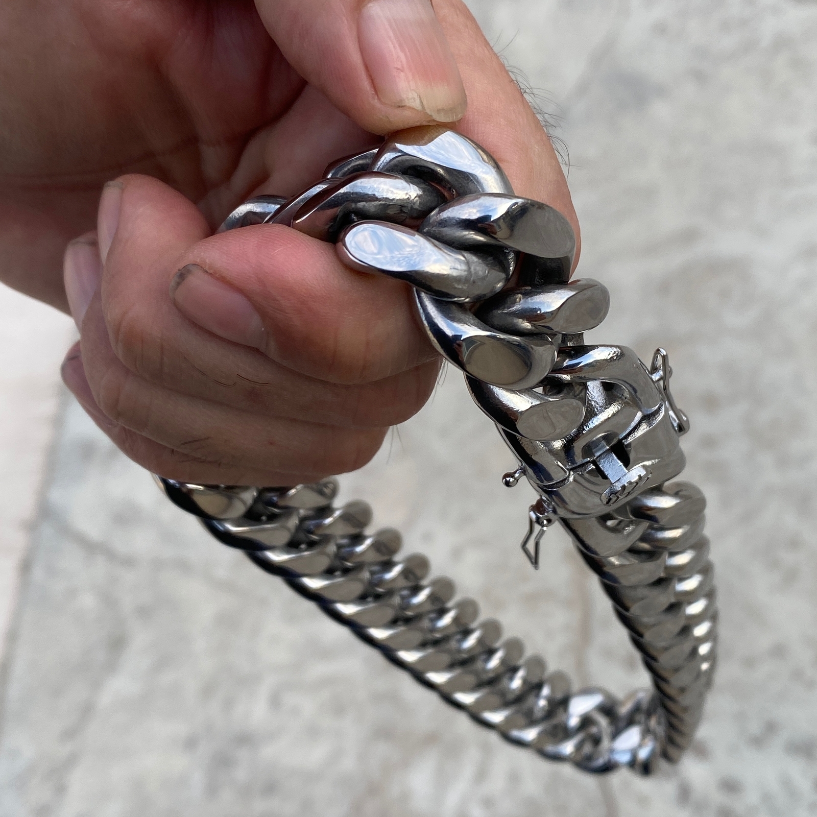 Mens Cuban Chain Choker 316L Stainless Steel Heavy Hip Hop Necklace 18″ in 22MM