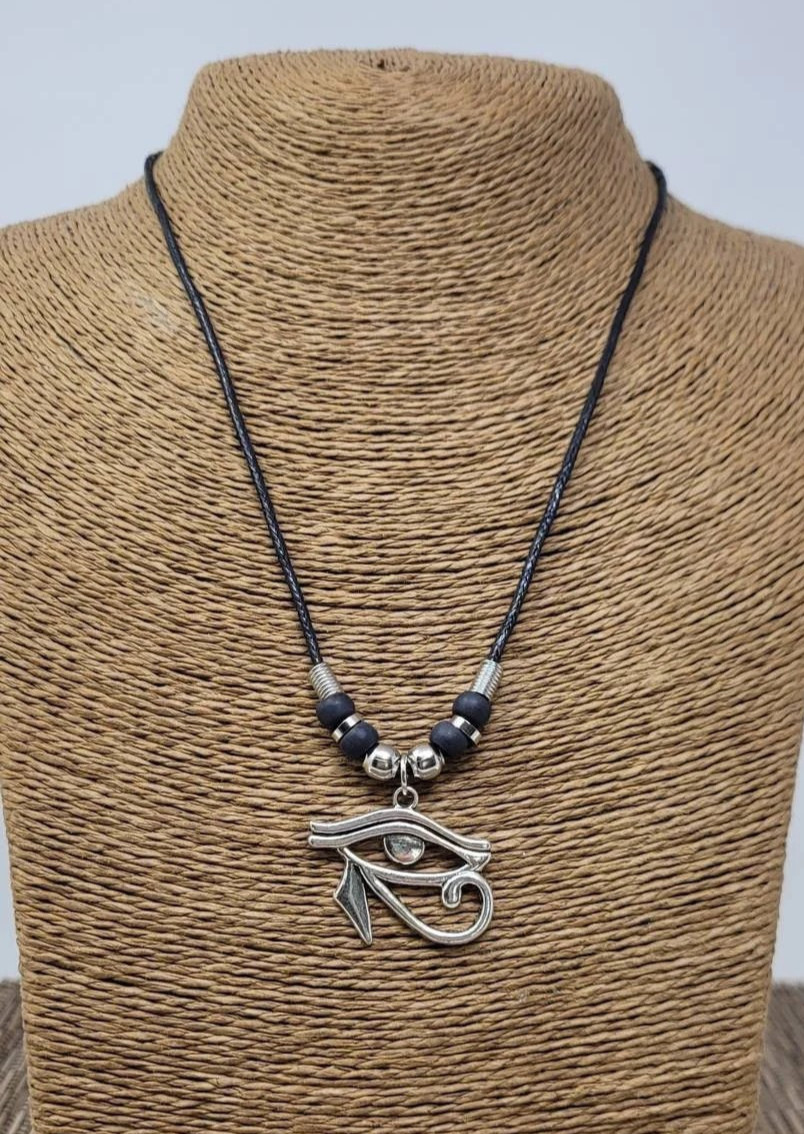 Eye of Horus Necklace Silver Tone Egyptian Protection Pendant Unisex Spiritual