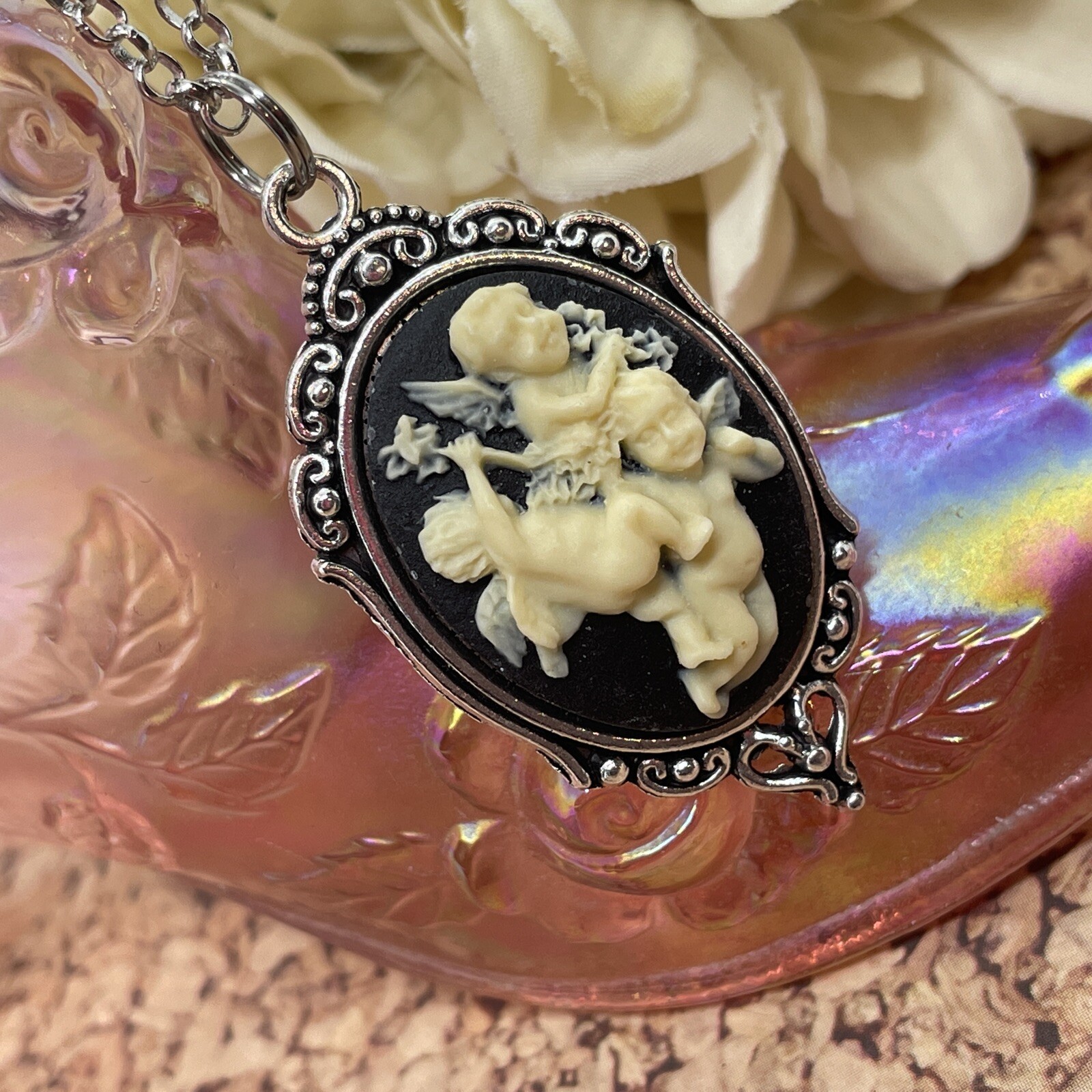 Valentine’s Day Gift ANGEL Wife Cherub Heart Silver Arrow Cupid Cameo Necklace