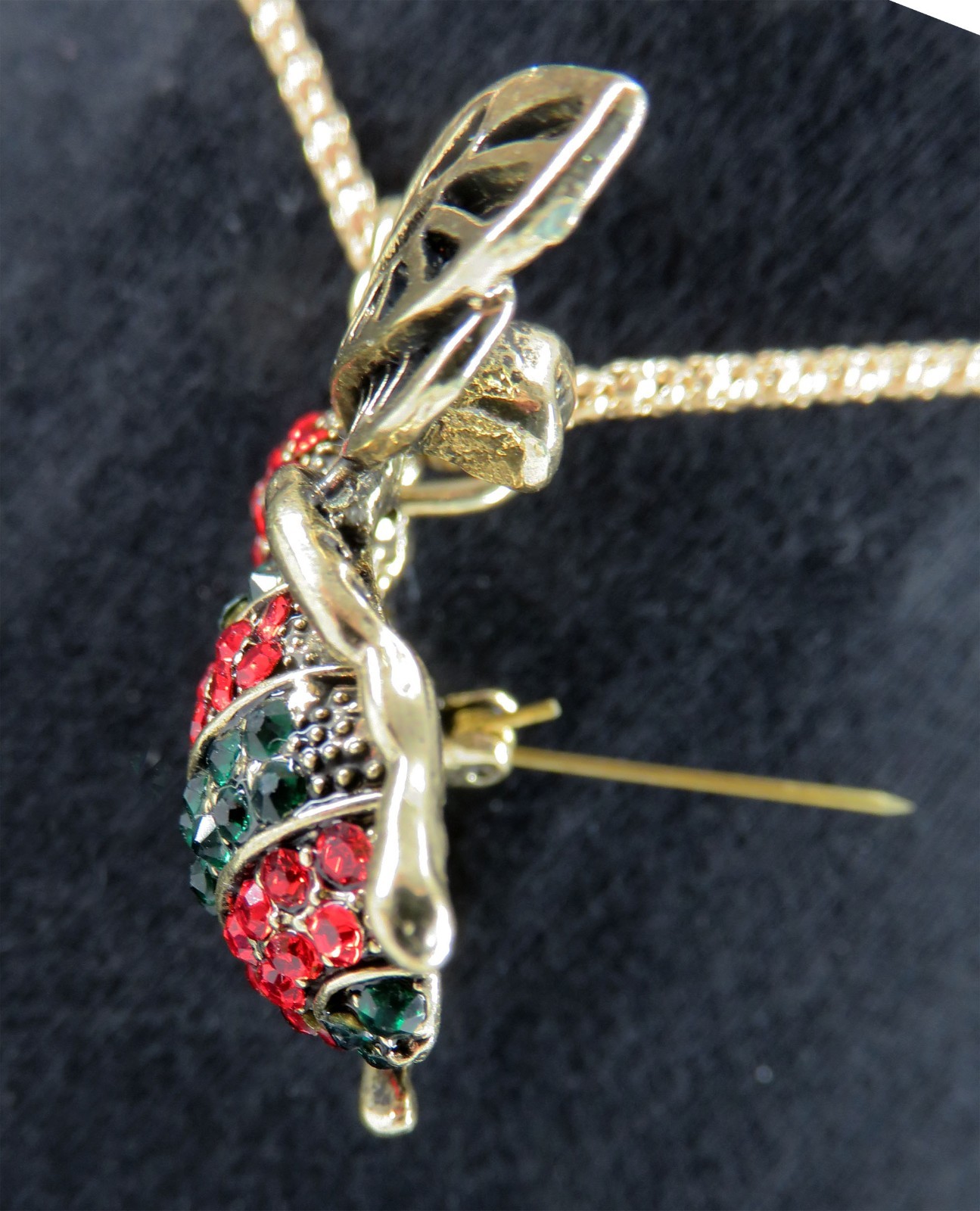 NWT-Betsey Johnson Red & Green Crystal Bee Pendant/Brooch on Goldtone Necklace