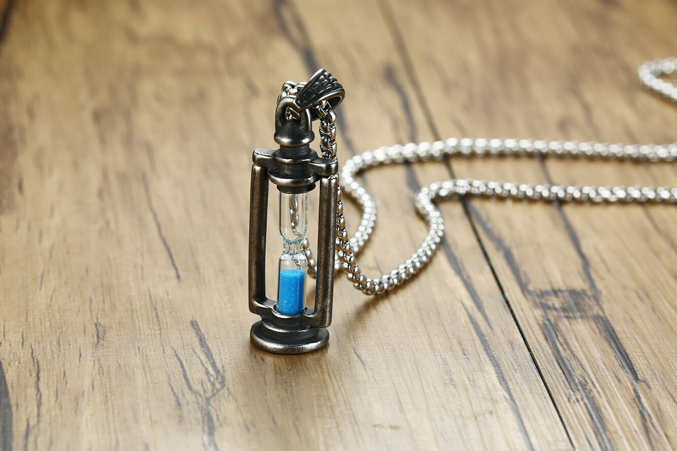 60 CM Titanium Steel Black Retro Hourglass Pendant Fashion Trend Men’s Necklace