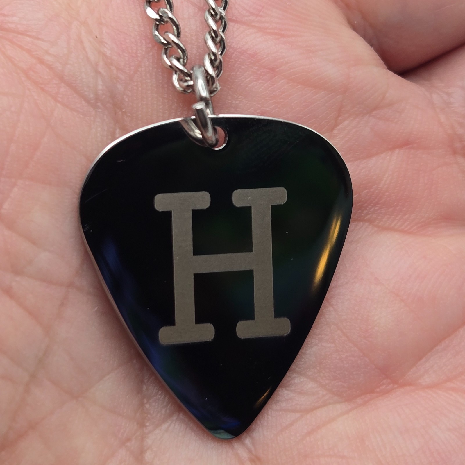 CUSTOM NAME GUITAR PICK CHARM 18″-24″ STAINLESS STEEL CURB CHAIN NECKLACE