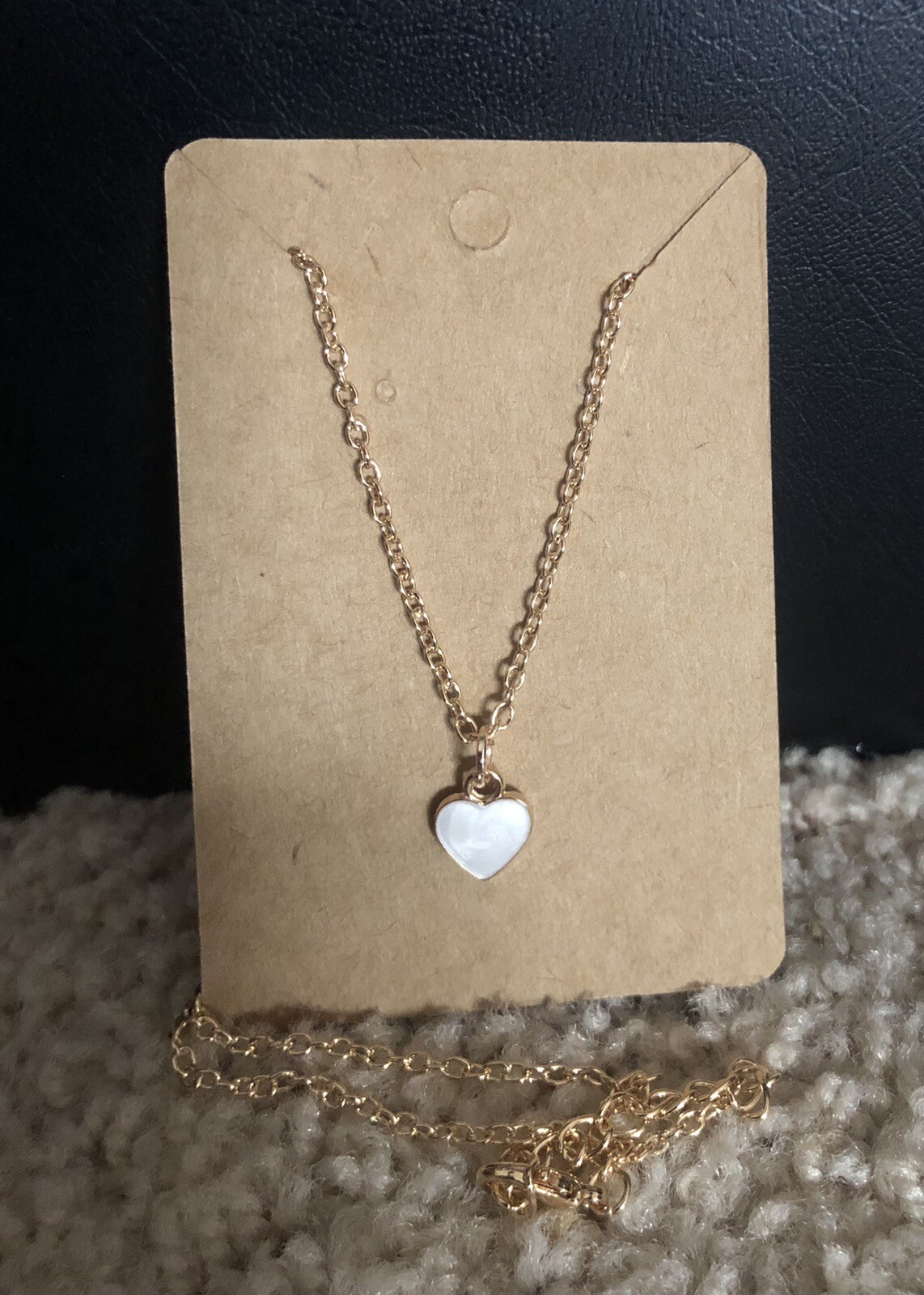 White And Gold Heart Shaped Necklace – Handmade – Fashion Jewelry