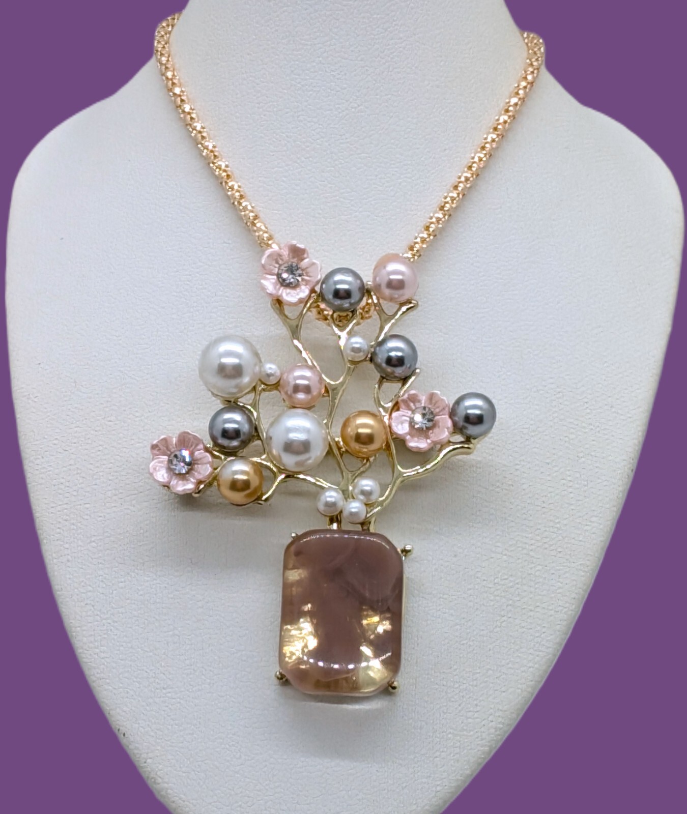 Lovely! Betsey Johnson Crystal / Pastel Pearl Floral Arrangement Necklace Brooch