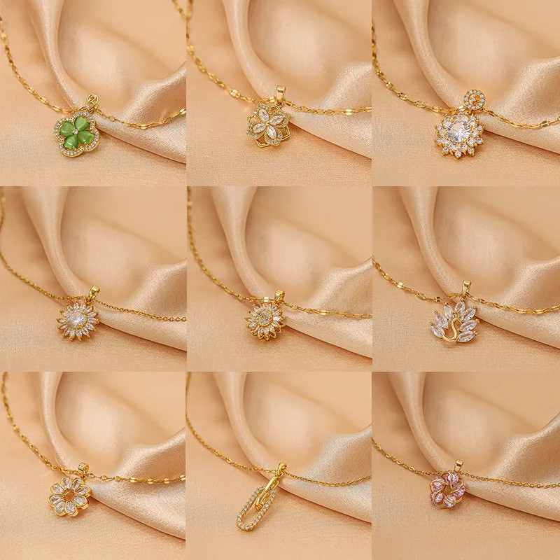 Elegant Shell Elk Necklace 18K Gold Plated Stainless Steel