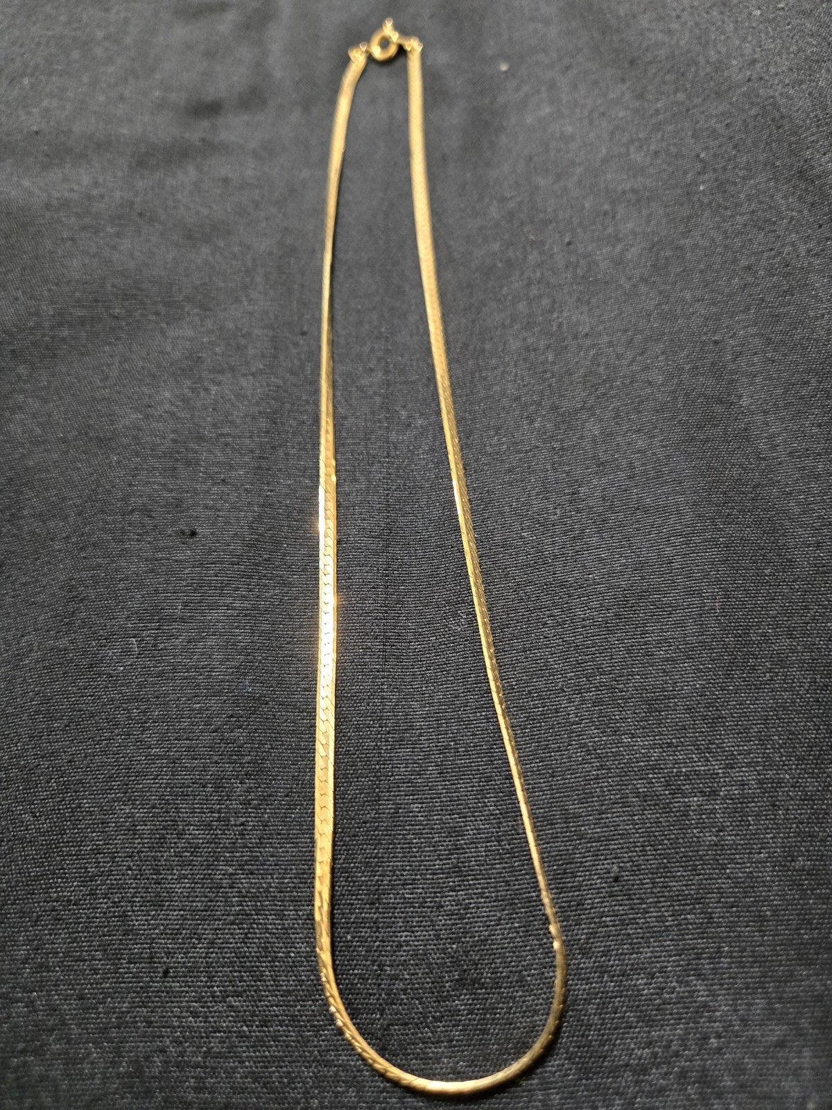 Vintage Flat Gold Herringbone Chain Necklace – 18″