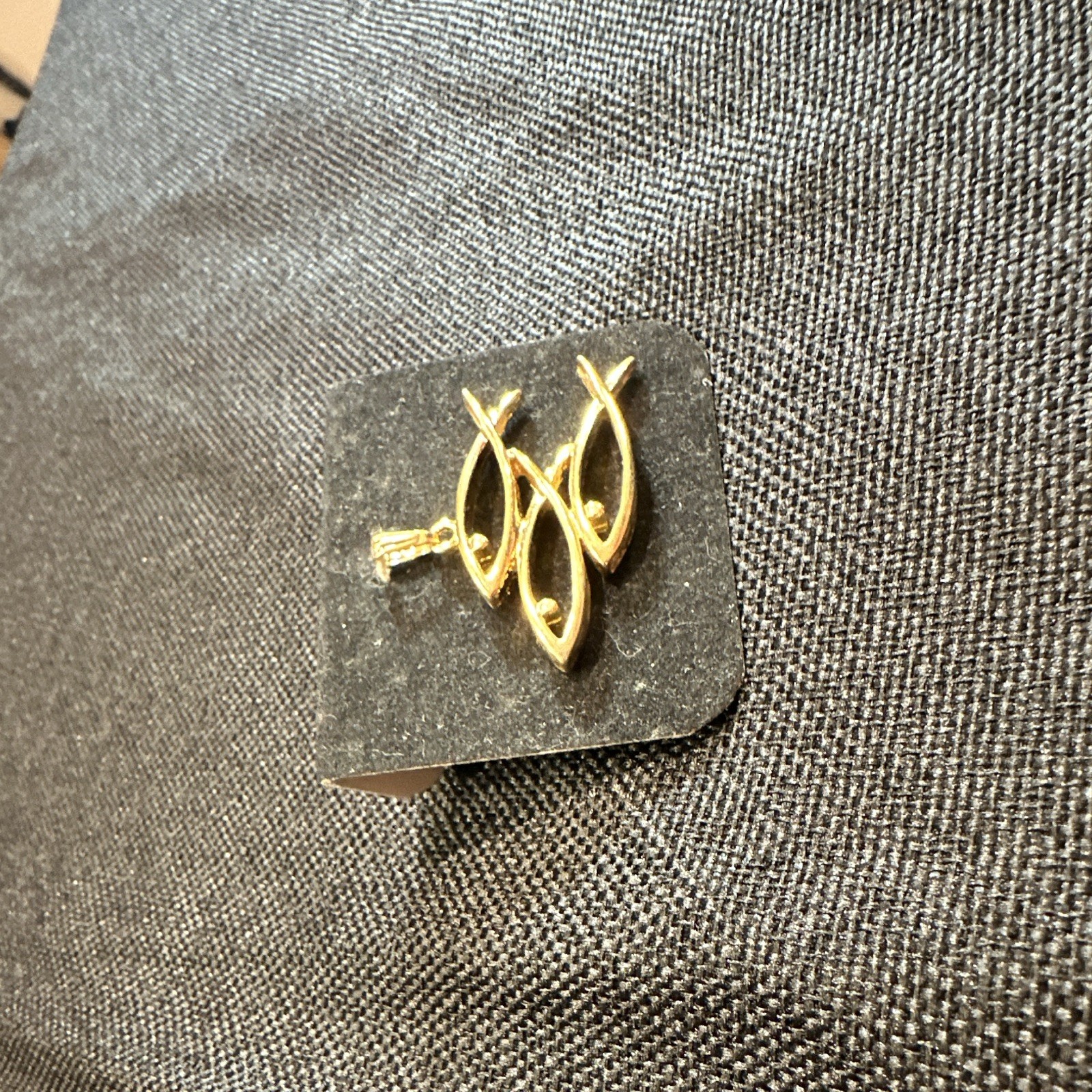 Sarah Coventry necklace without chain.