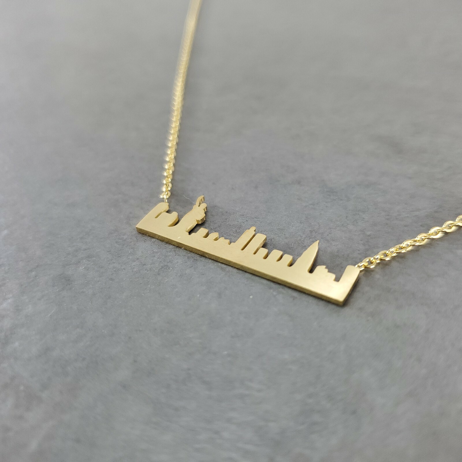New York City Skyline GOLD Plated Necklace NYC Manhattan Liberty Freedom