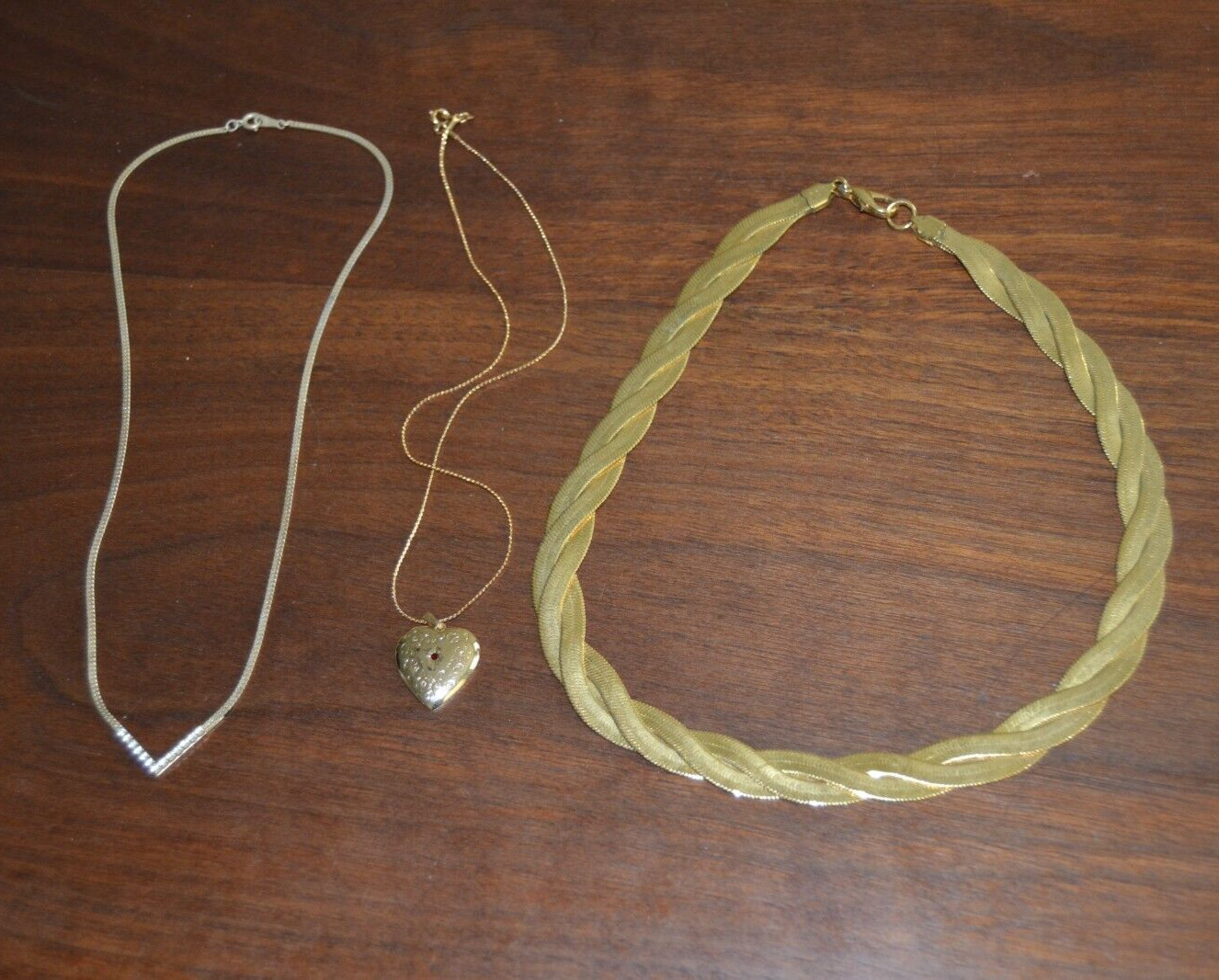 AVON Heart Pendant Necklace Gold-tone Vintage Y2K Lot of 3 Length Varies