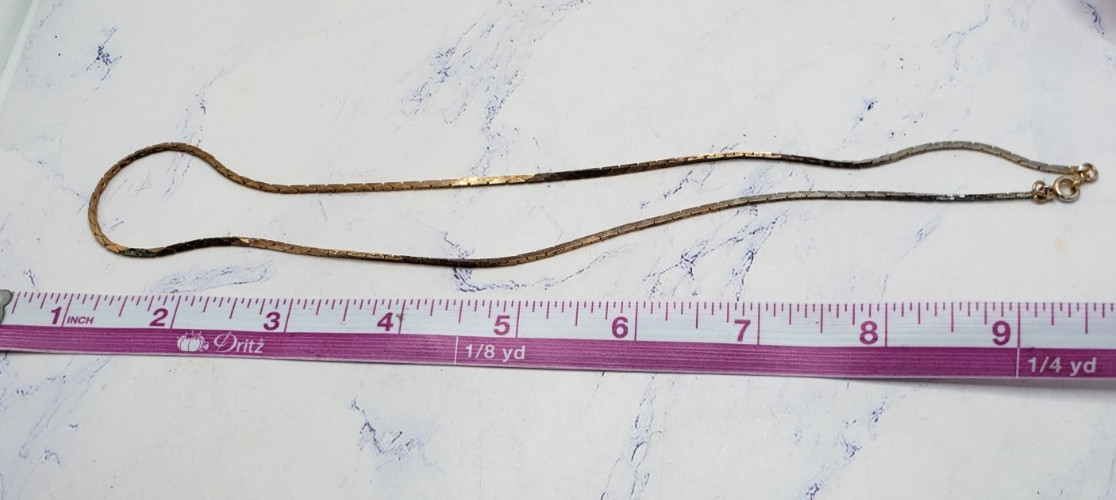 Gold Tone Flat Herringbone 10 Inch Vintage Chain Necklace
