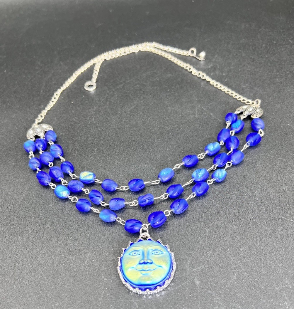 Teng Yue 3 Strand, Blue Moon Face Necklace, 23”