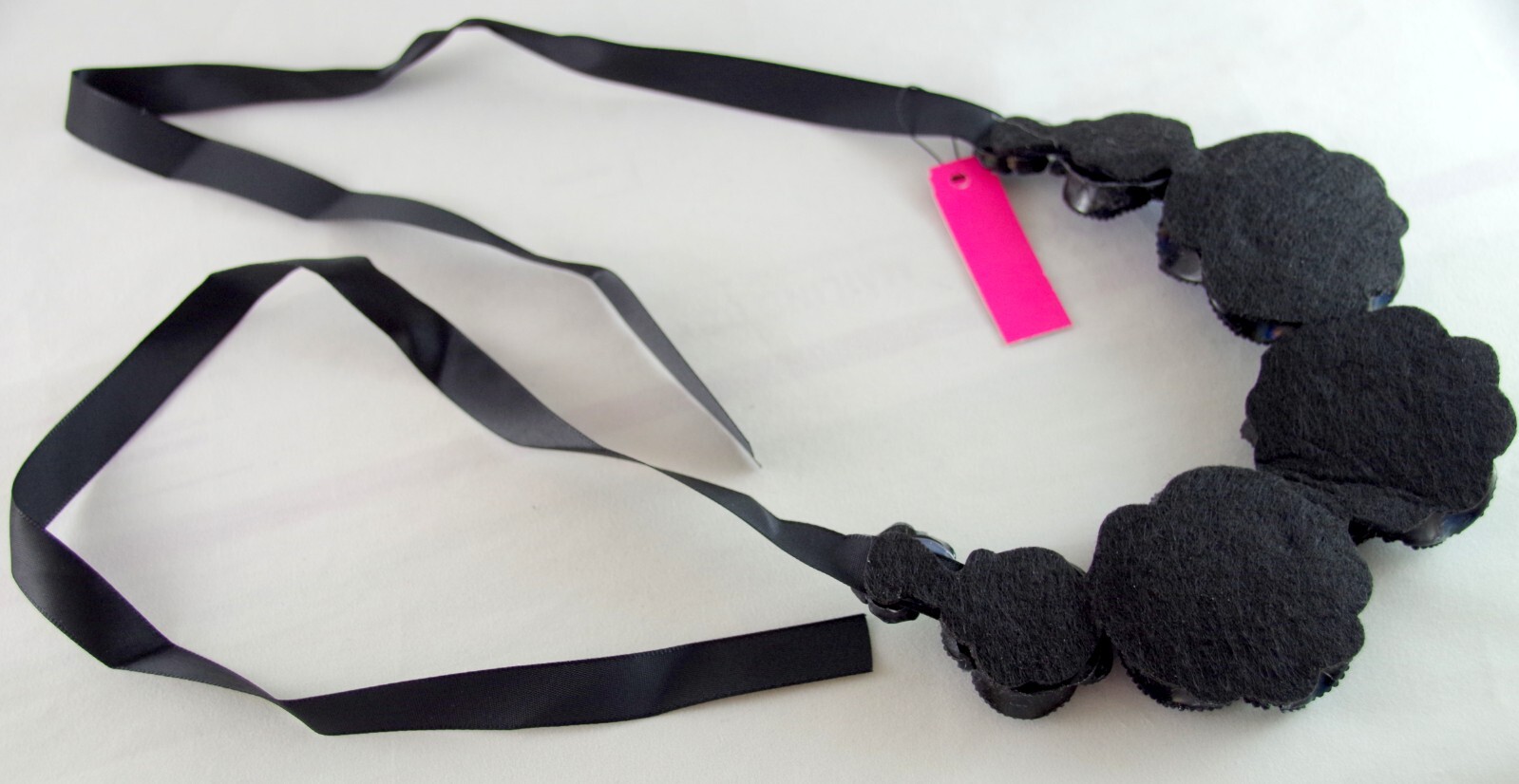 Pretty! BETSEY JOHNSON BLUE AB FACETED 3D ROSE FLOWER RIBBON TIE BIB NECKLACE