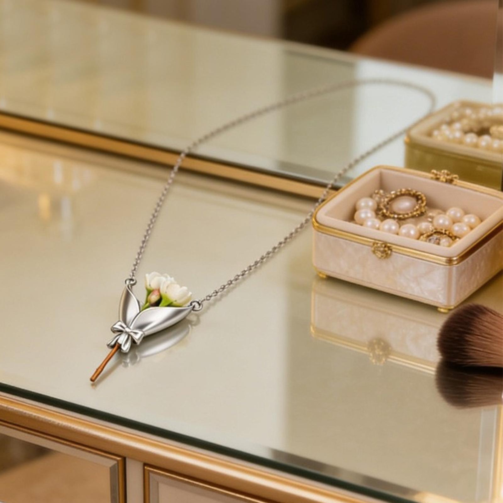 Bouquet Necklace Flower Holder Necklace Pendant Floral Vase Necklaces Gift