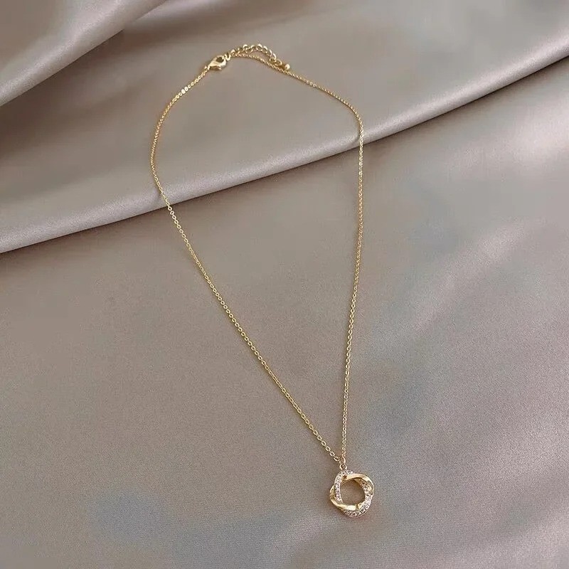 Women Necklace 18K Gold Plated Stainless Steel Chain Decor Pendant Charm Jewelry