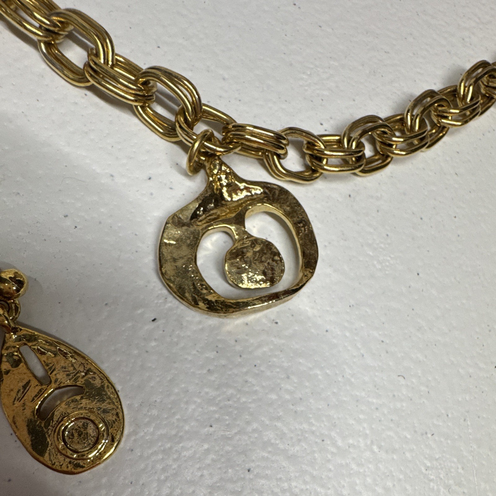 Vintage Oscar de la Renta Roman gold tone Cross and Shield Necklace/ Belt 104226