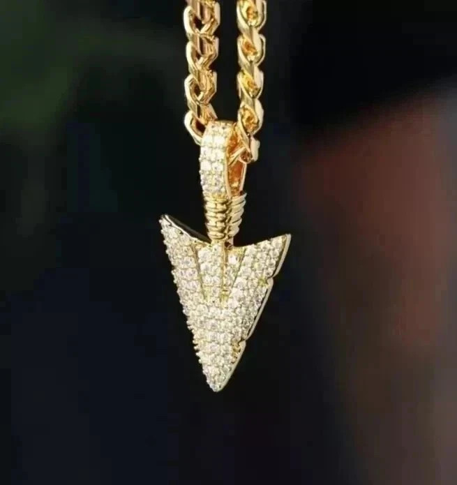 Elegant Unisex Pendant Necklace Round Simulated Diamond 14K Yellow Gold Plated