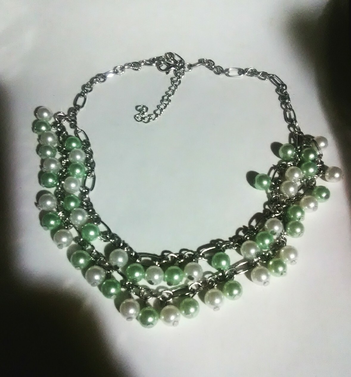 2 Layer Drops Faux PEARL Necklace Green & White great for Christmas or anytime