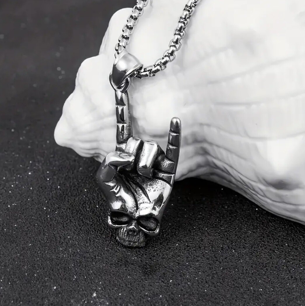 Men’s Gothic Punk Stainless Steel Necklace with Skull Pendant, 60cm Long
