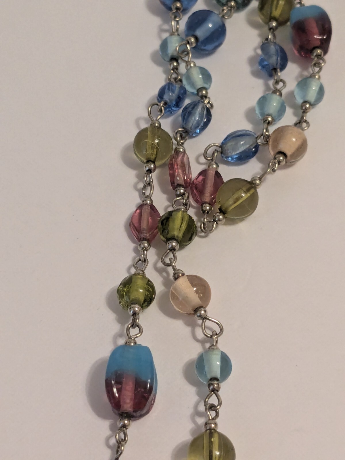 Infinity Style Multicolor Glass Bead Necklace. Silver Tone. 40″. Various Shapes.