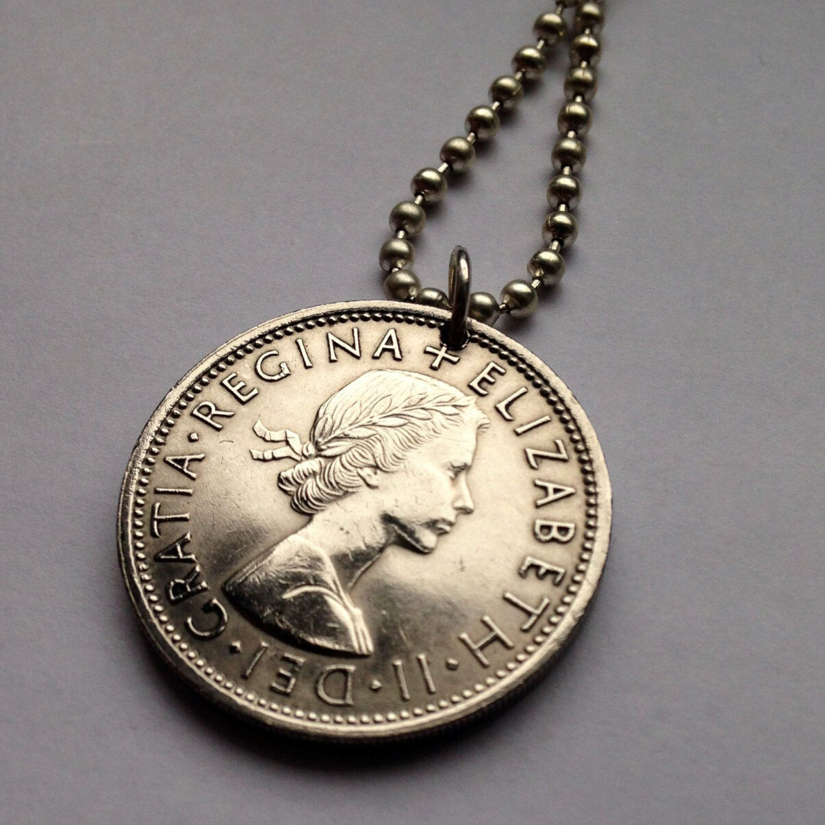 United Kingdom England 2 Shillings coin pendant English tudor rose London 001772