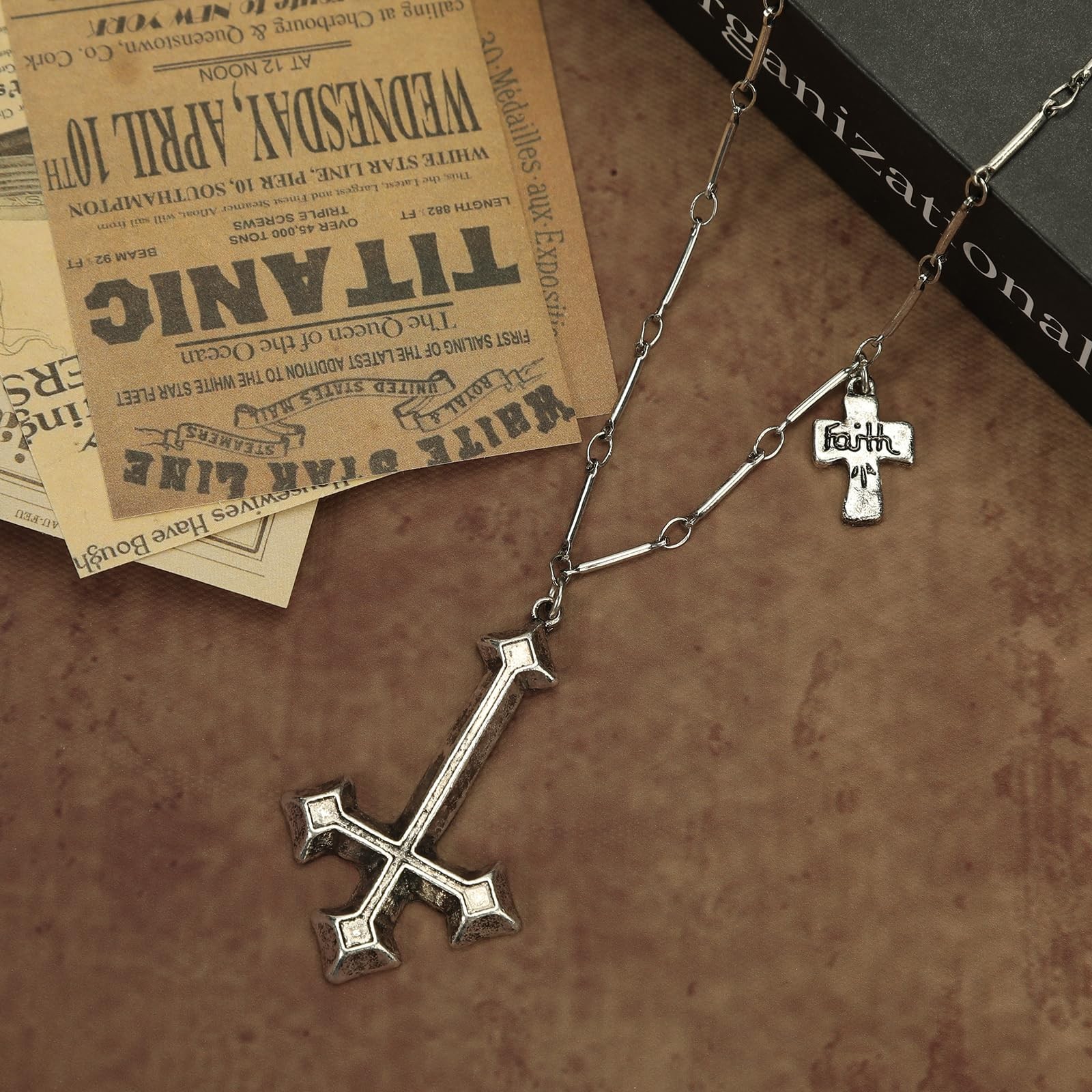MUNORIAY Satanic Inverted Cross Necklace: Gothic ONE SIZE, Antique Silver